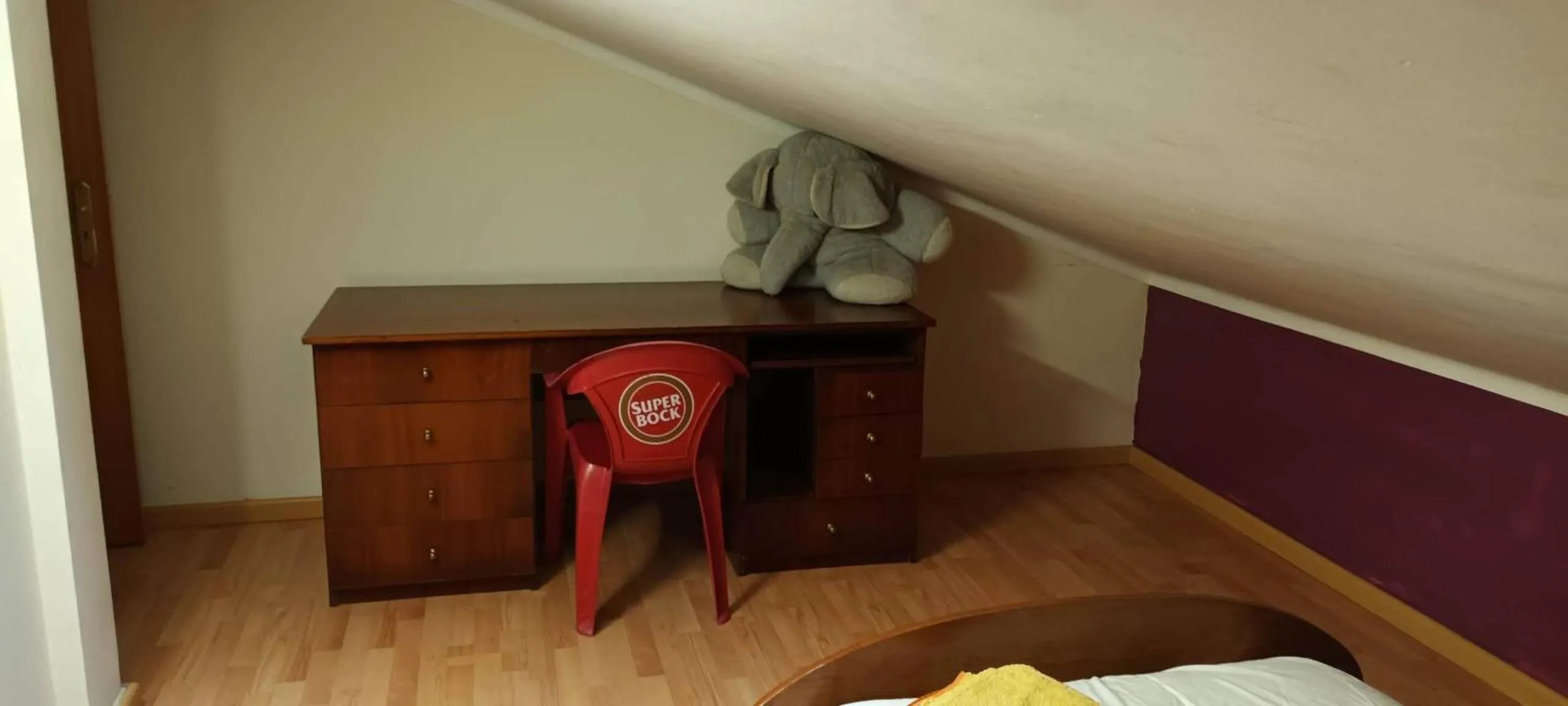 Bedroom in Global Guests