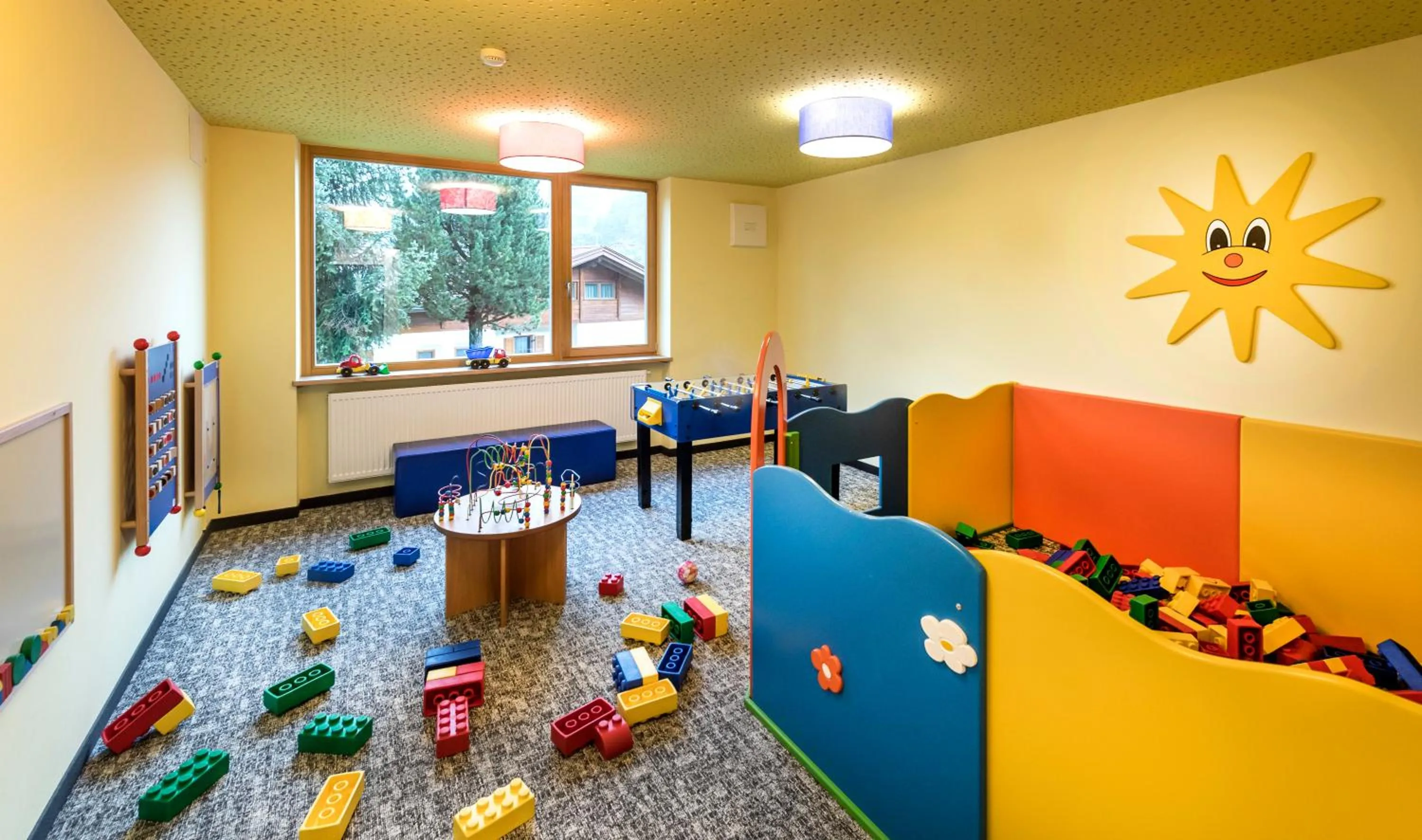 Kids's club in Martina Breakfast Lodge