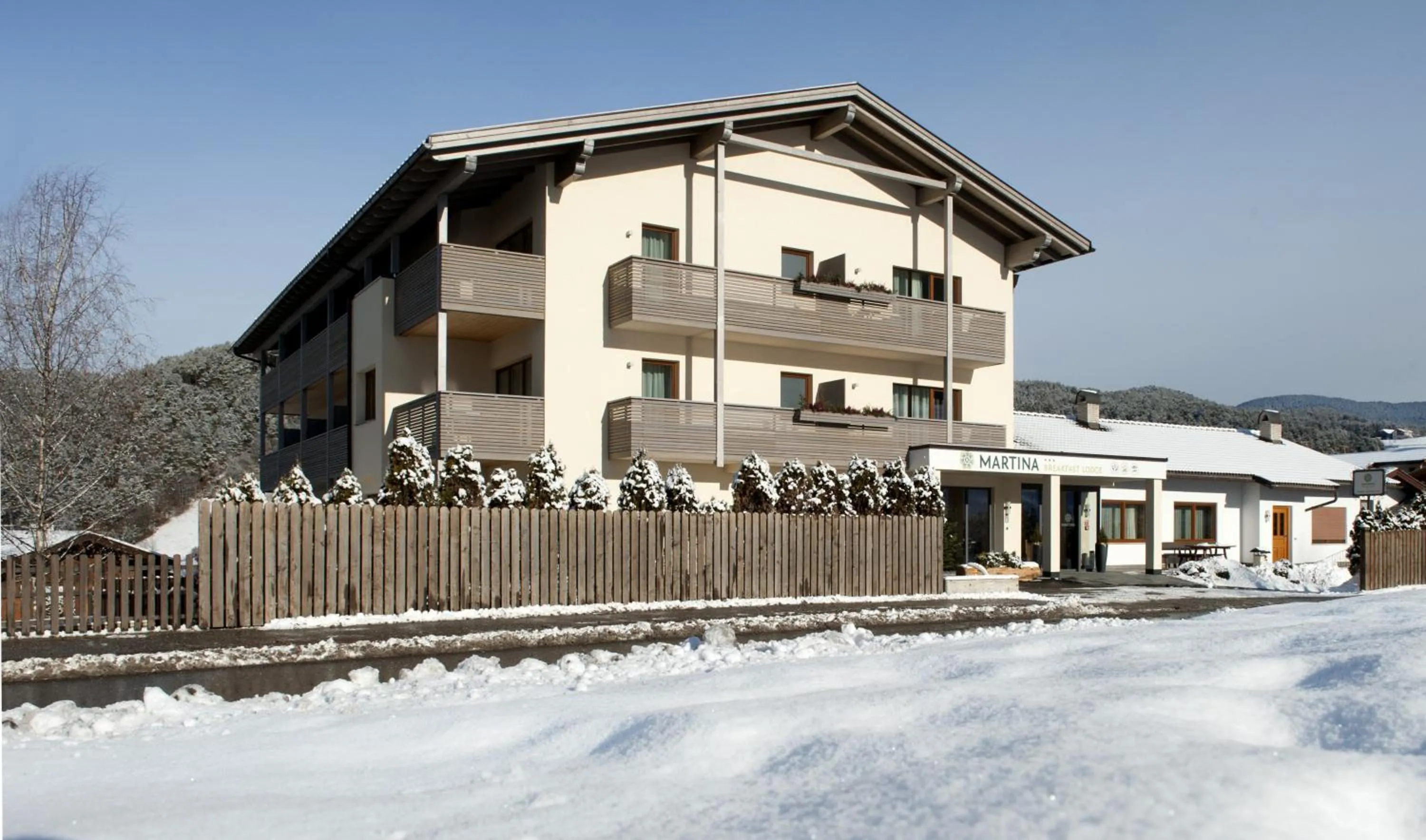 Winter in Martina Breakfast Lodge