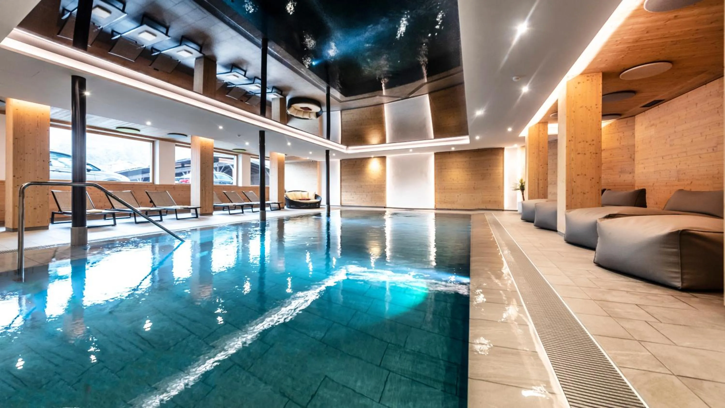 Swimming pool in Martina Breakfast Lodge