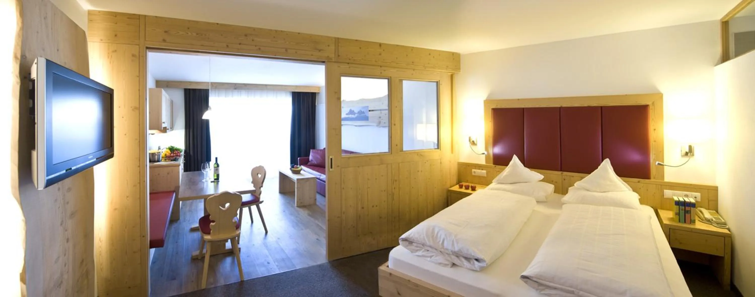 Photo of the whole room, Bed in Martina Breakfast Lodge