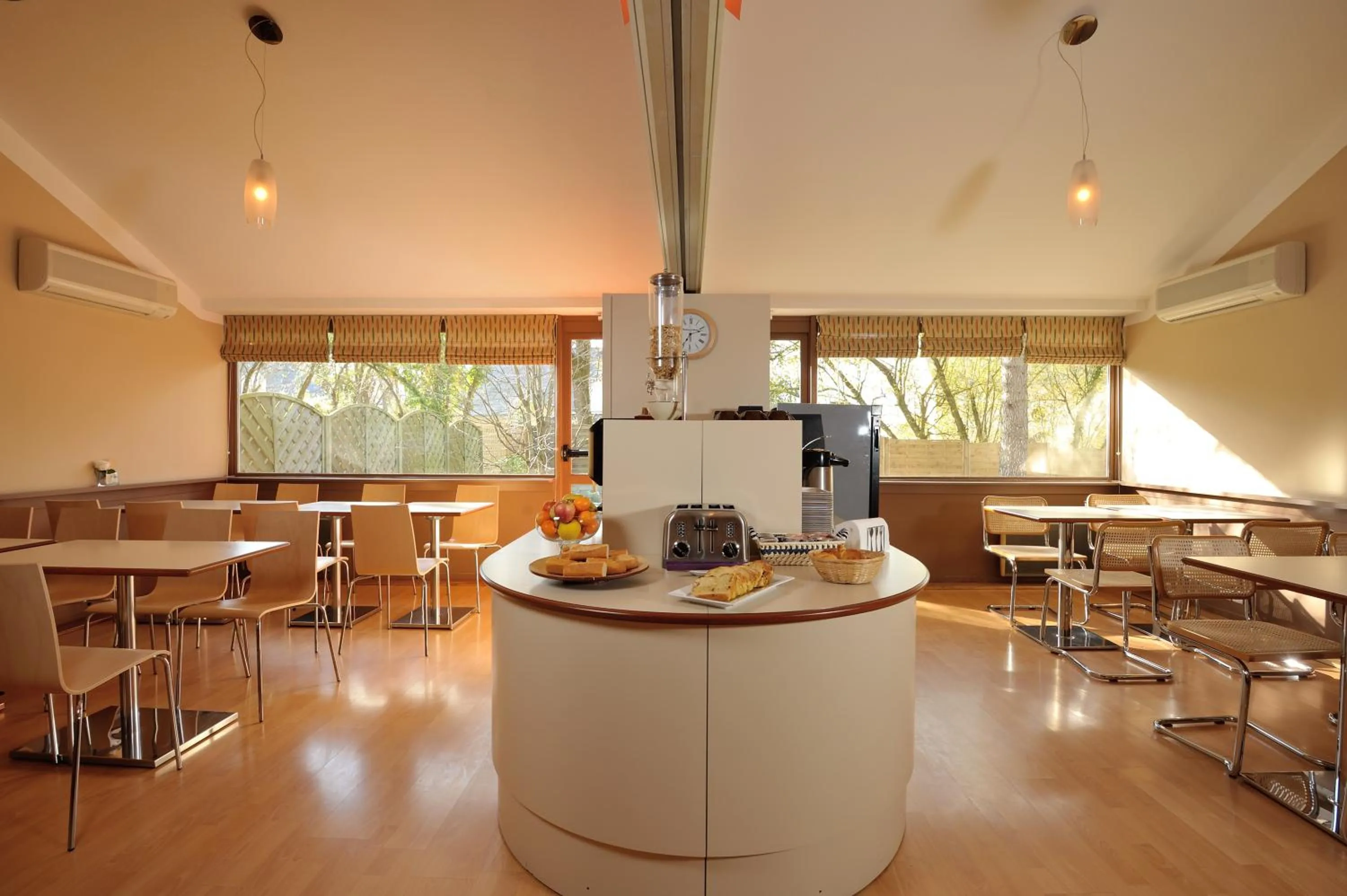 Restaurant/places to eat in Hôtel du Parc Nantes Ouest Orvault