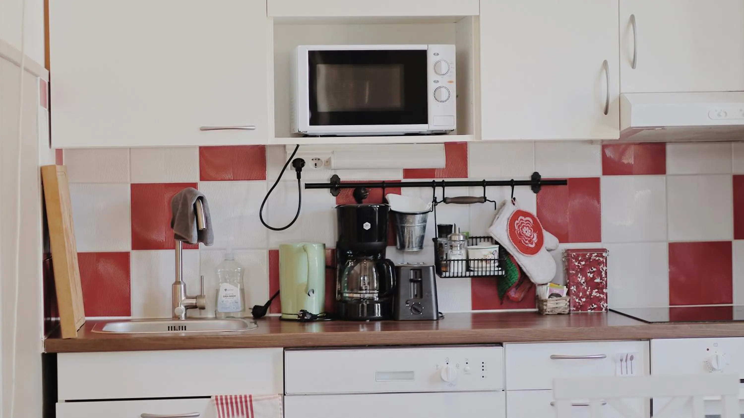 Coffee/tea facilities in Huoneistohotelli Marja