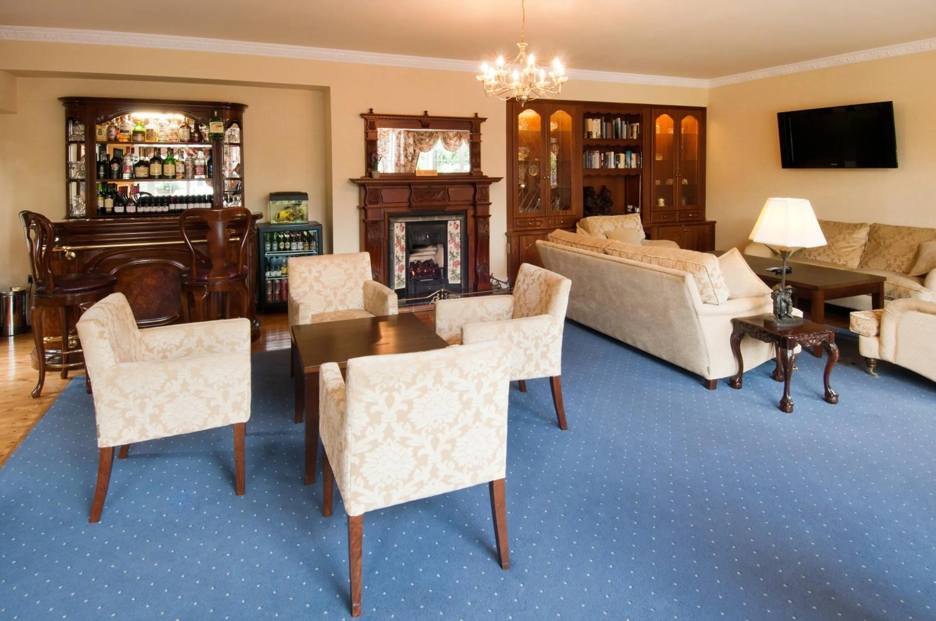 Lounge or bar in Old Weir Lodge