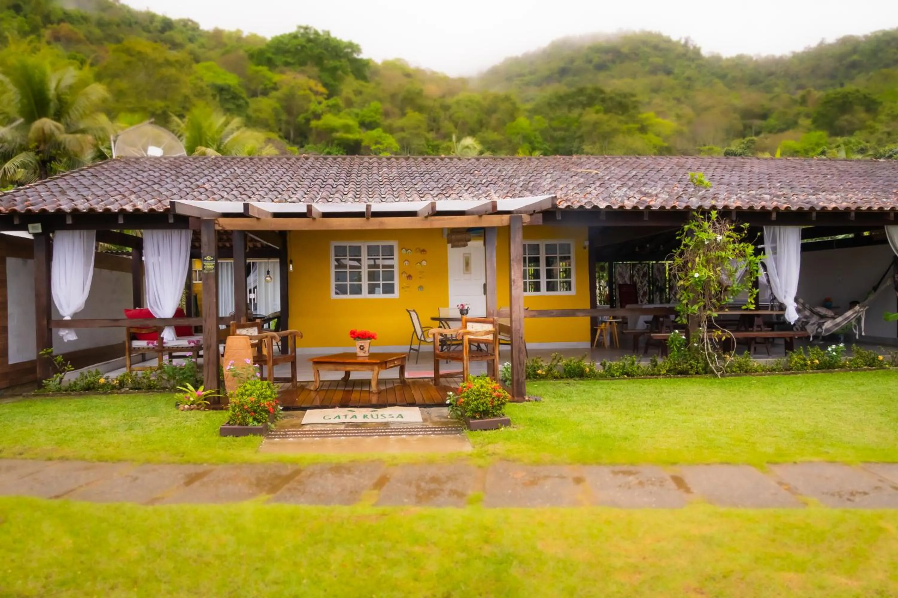Property building in Pousada Gata Russa