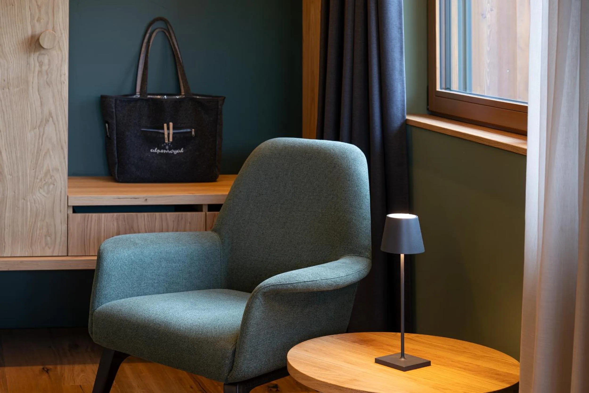 Seating area in Hotel Alpenroyal