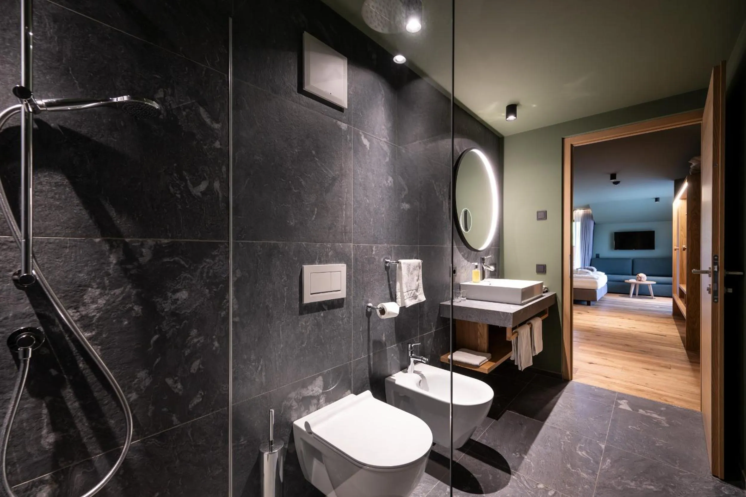 Bathroom in Hotel Alpenroyal