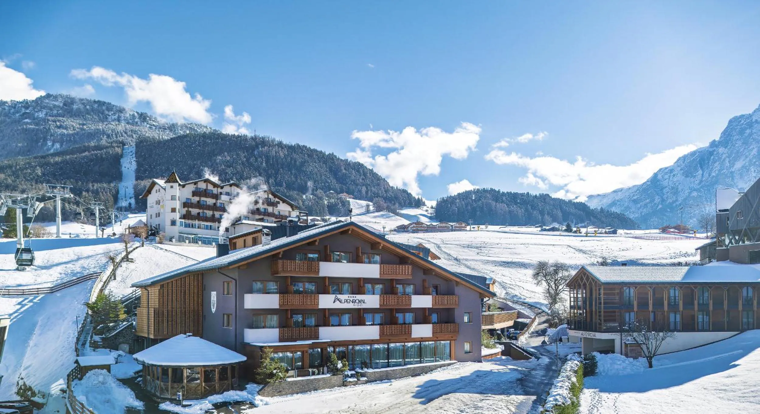 Property building in Hotel Alpenroyal