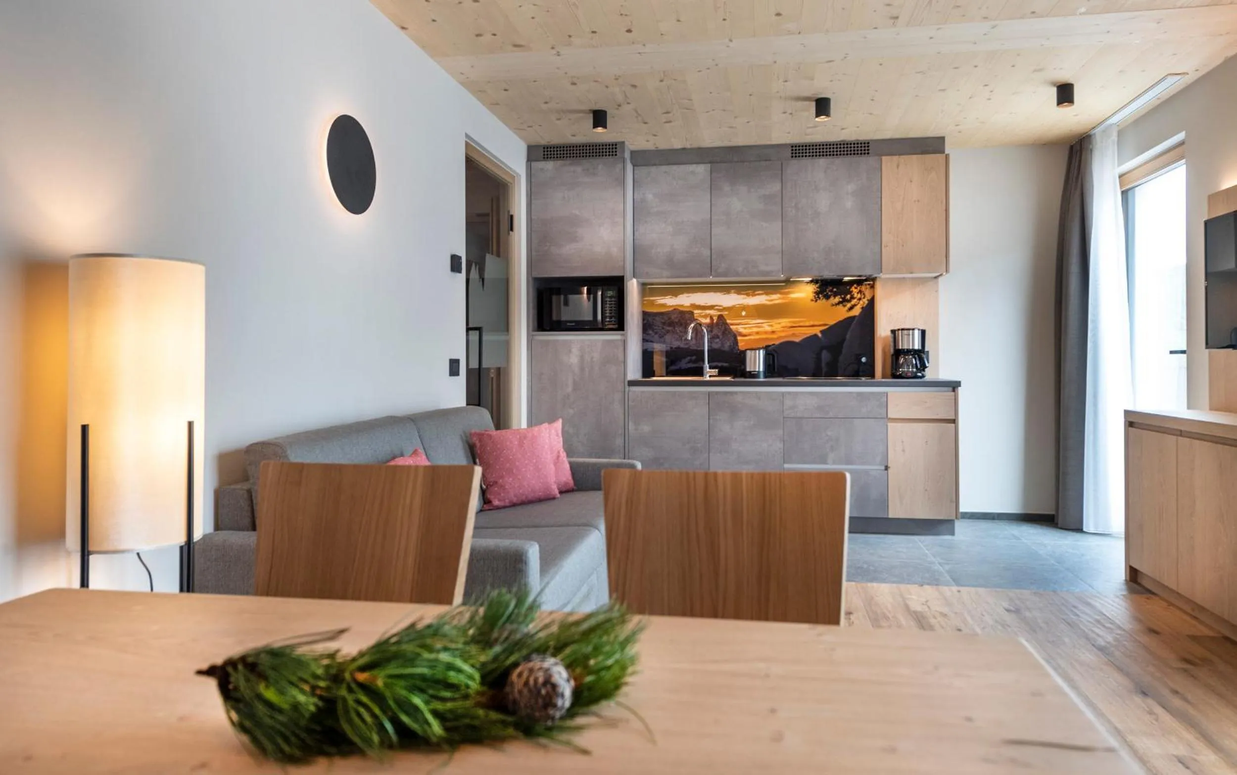 Kitchen or kitchenette in Hotel Alpenroyal