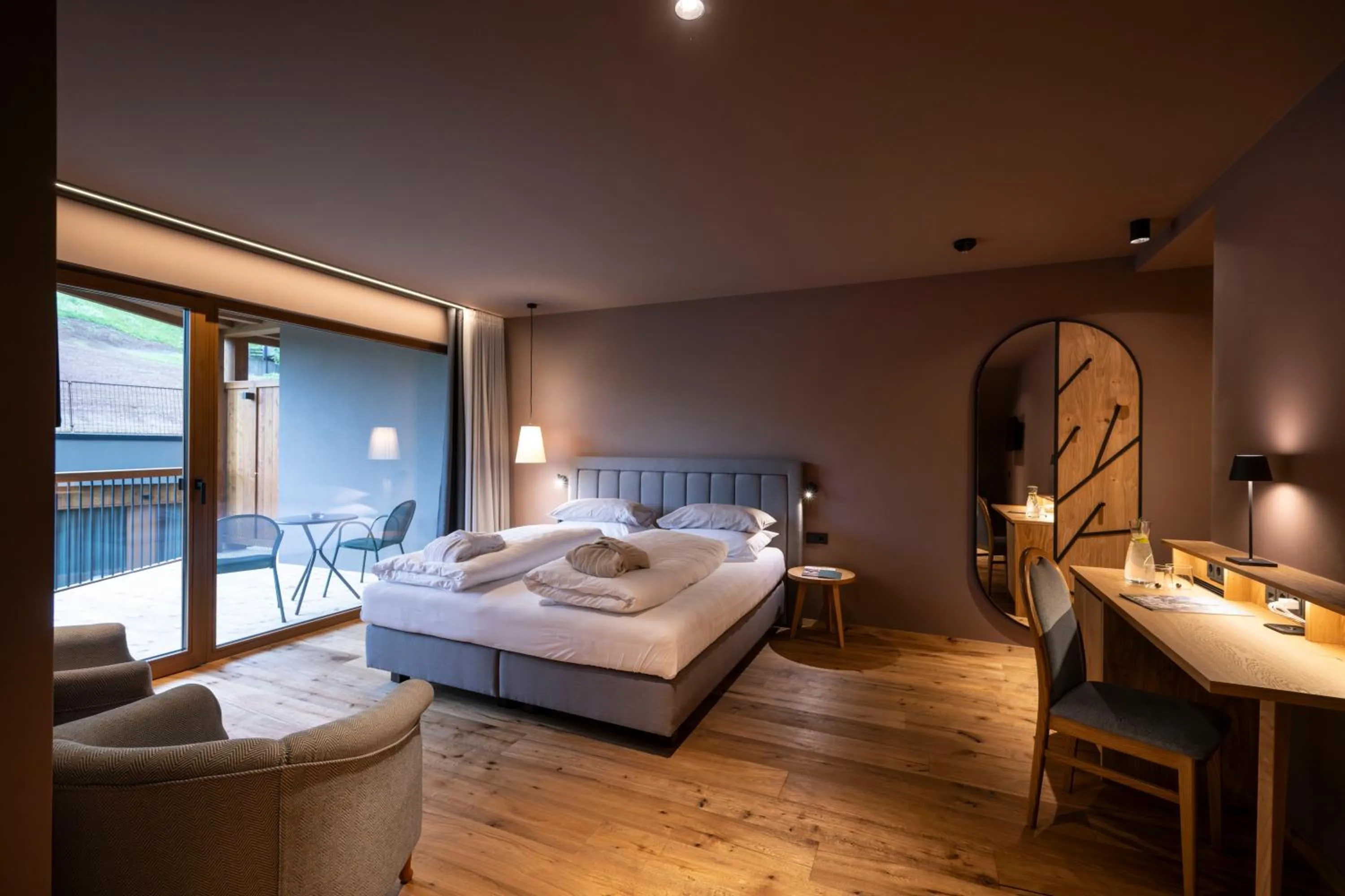 Photo of the whole room, Bed in Hotel Alpenroyal