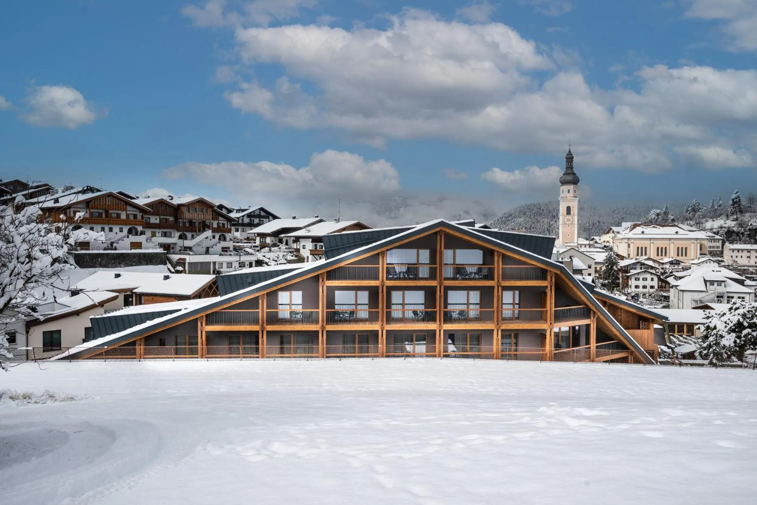 Property building in Hotel Alpenroyal