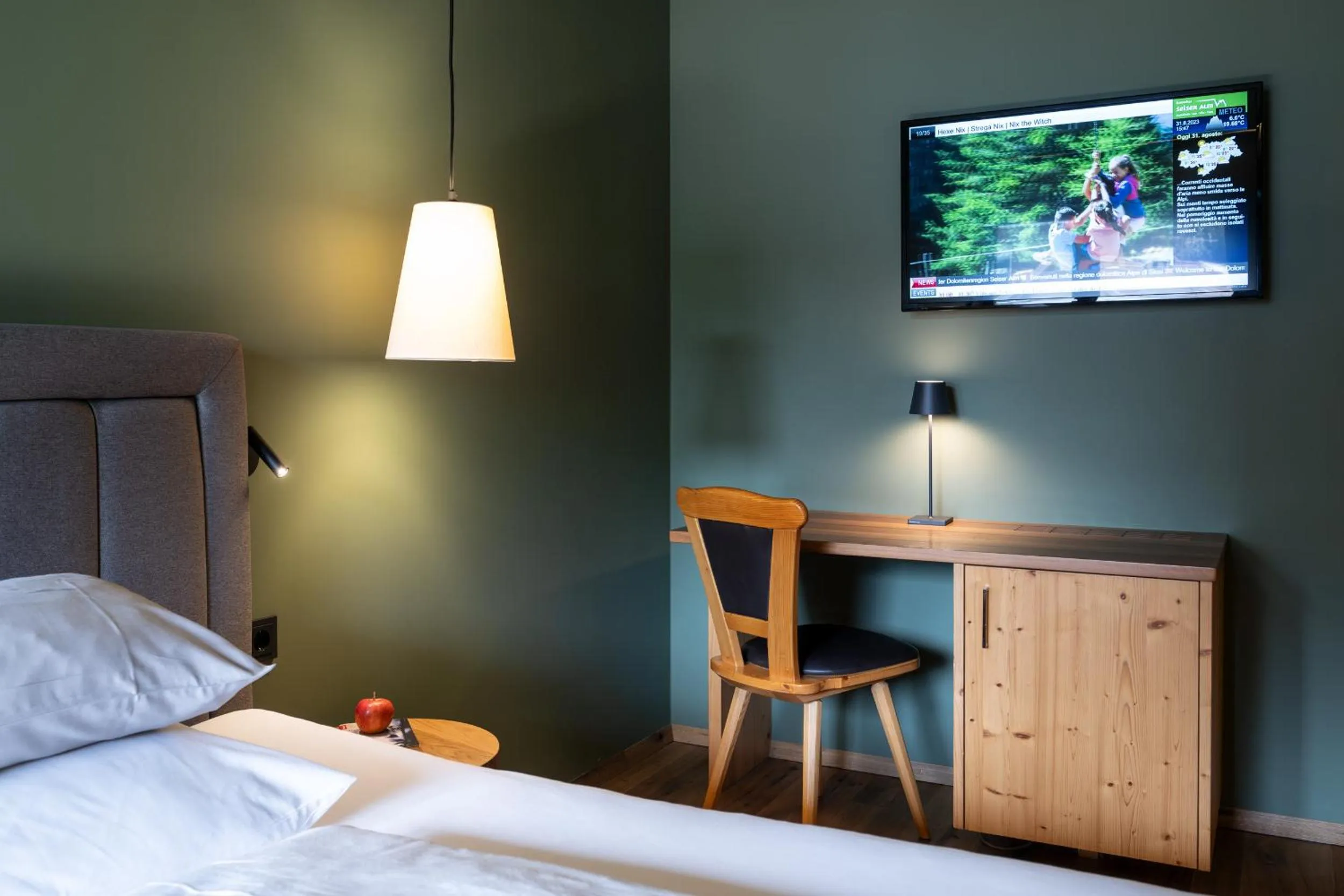 Photo of the whole room, Bed in Hotel Alpenroyal