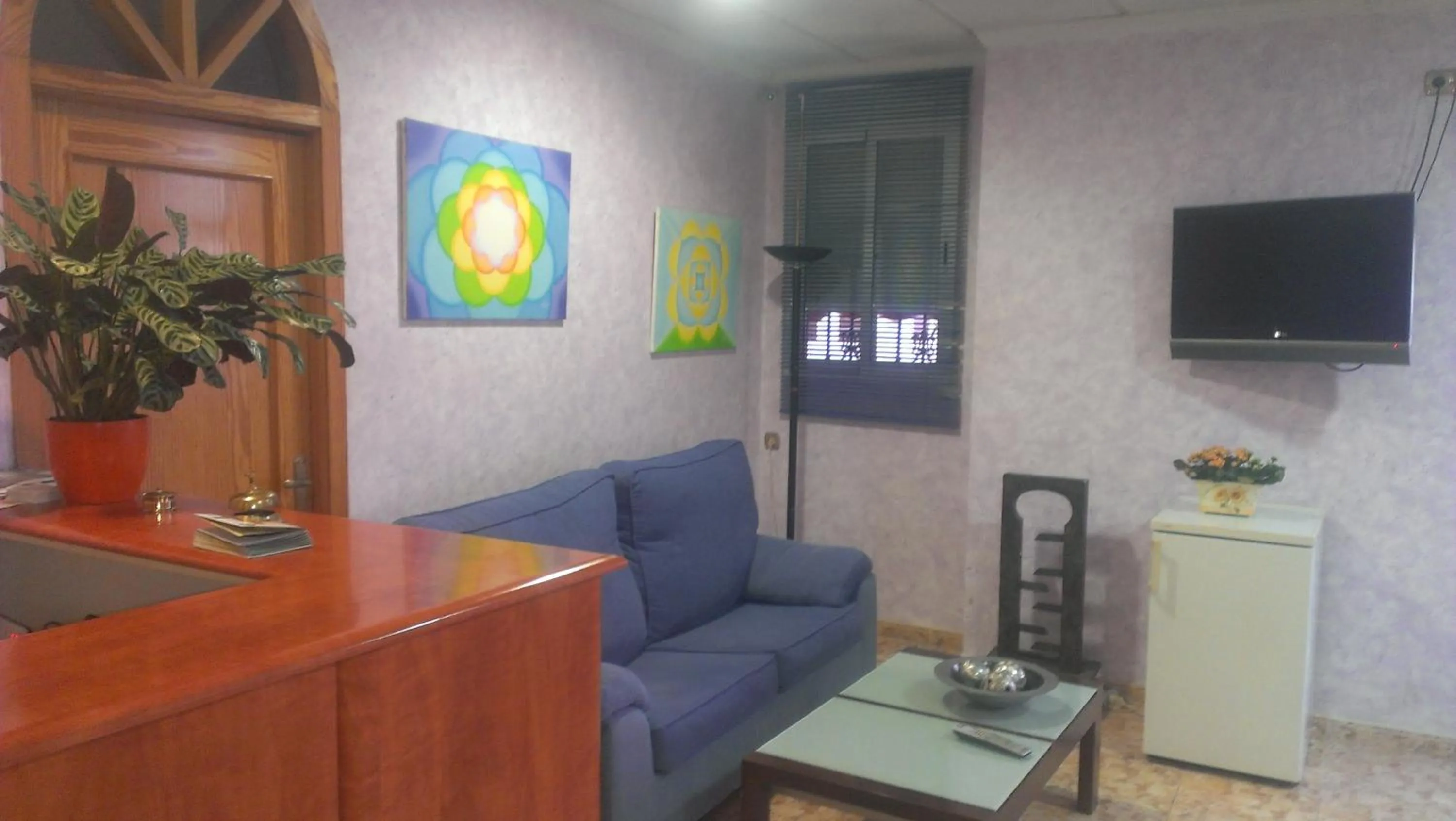 Communal lounge/ TV room in Pension Los Cisnes