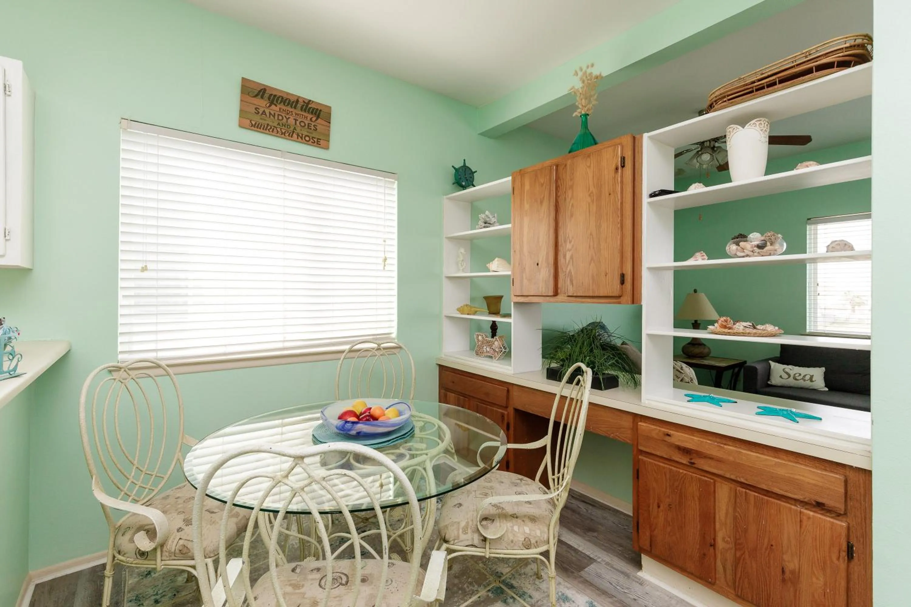 Kitchen or kitchenette in Charming family condo - walking distance to beach by Mustang Island, Sleeps Four, 2025 Traveler Award