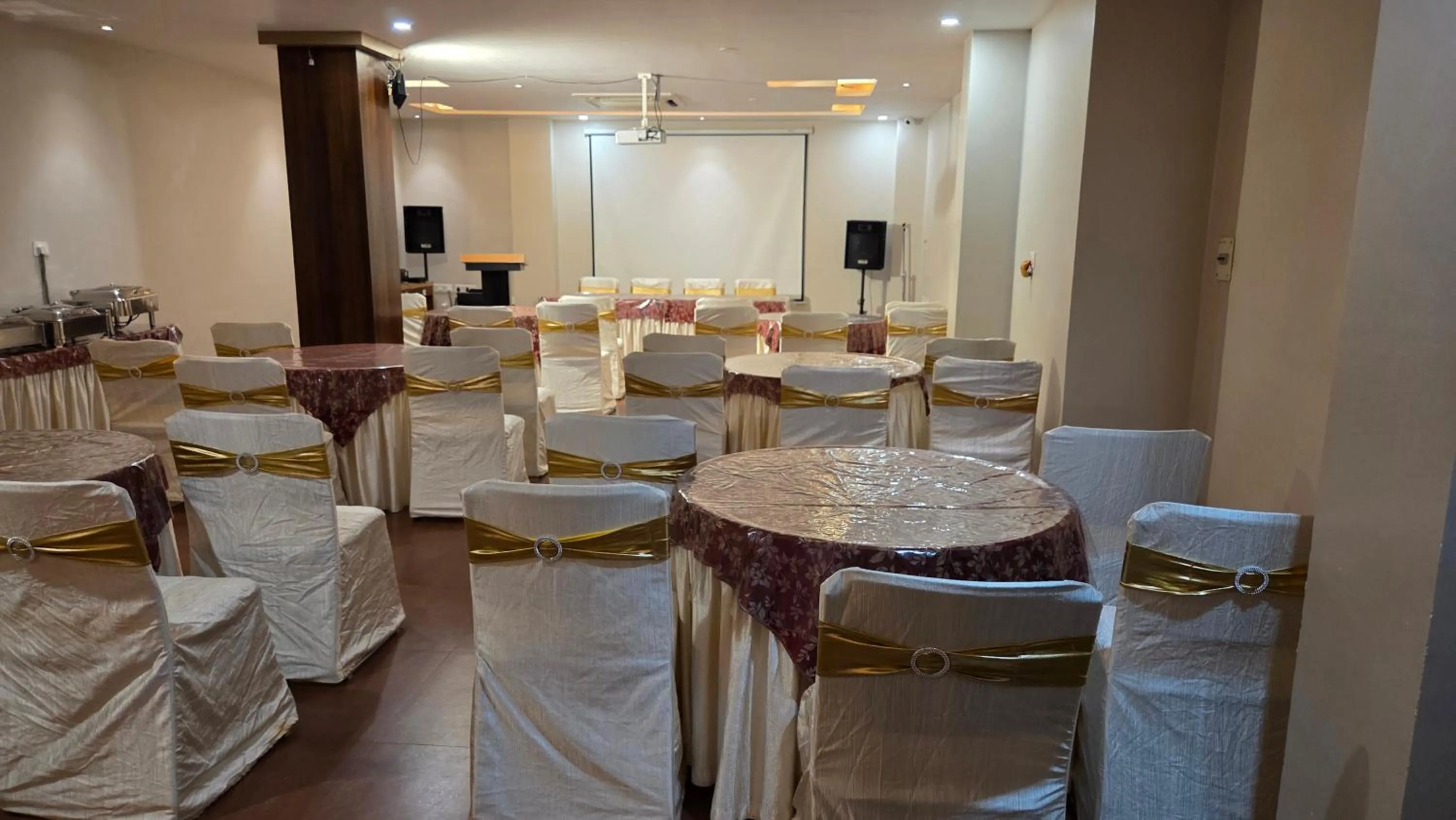 Banquet/Function facilities in Hotel Gulmohar Grand