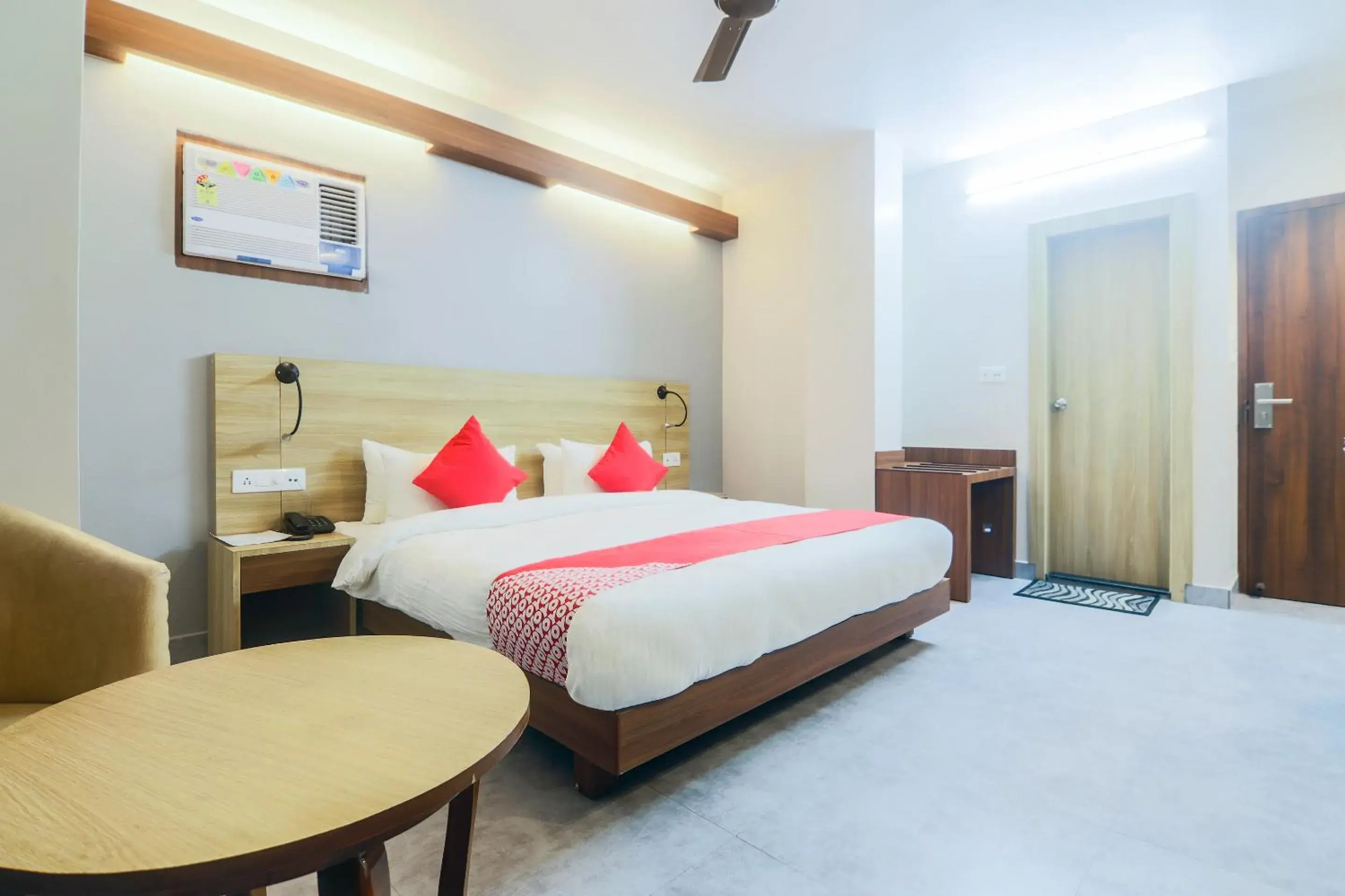 Bedroom, Bed in Hotel Gulmohar Grand Bedroom, Bed in Hotel Gulmohar Grand