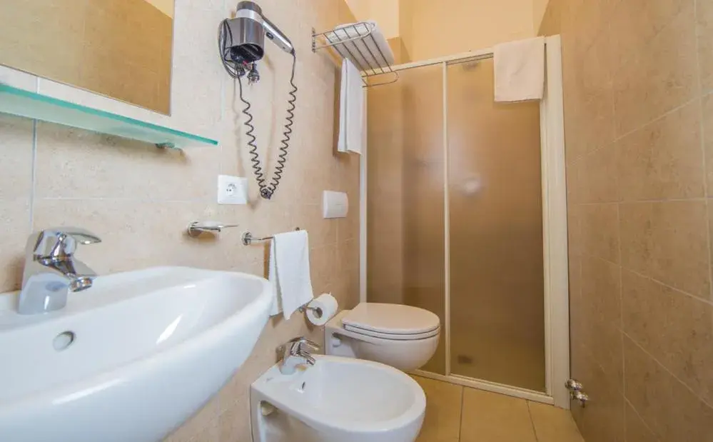 Single Room in Mediterraneo Hotel & Suites Single Room in Mediterraneo Hotel & Suites
