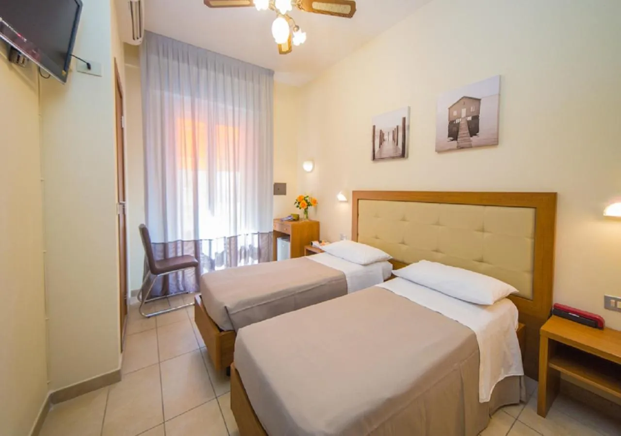 Bedroom, Bed in Mediterraneo Hotel & Suites