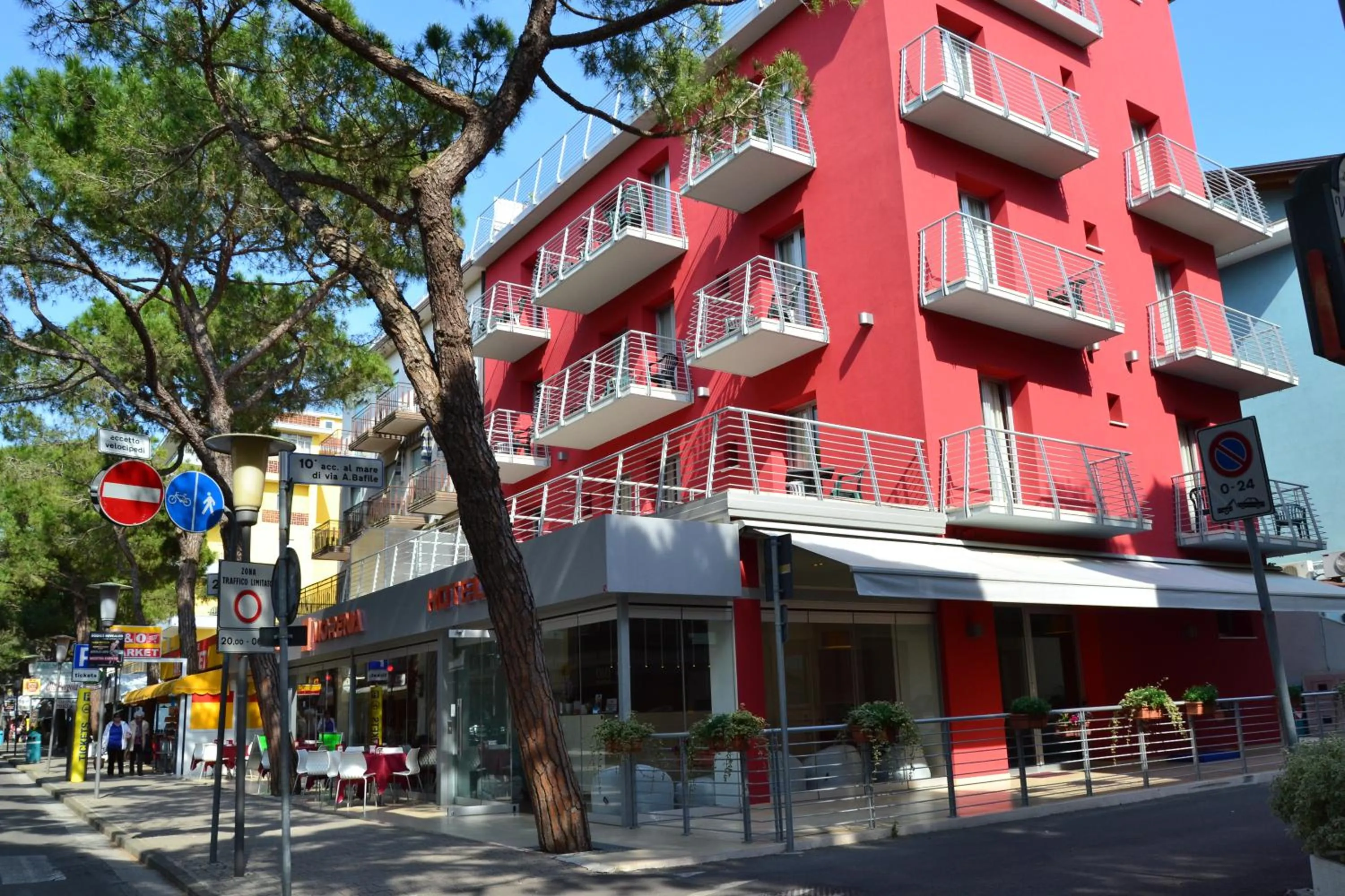 Facade/entrance in Hotel Morena