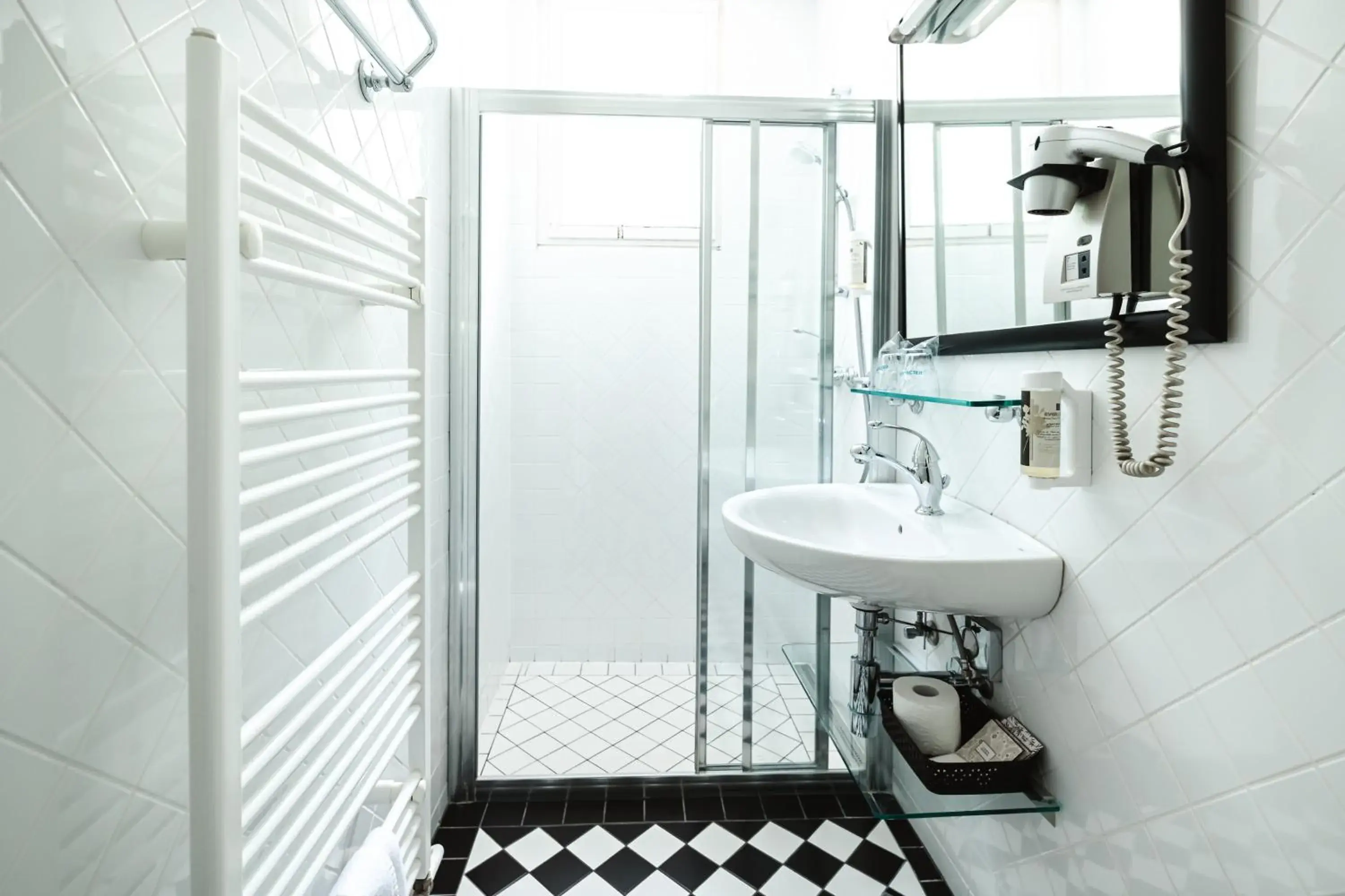 Small Double Room in Penzion Vila Prešeren Small Double Room in Penzion Vila Prešeren