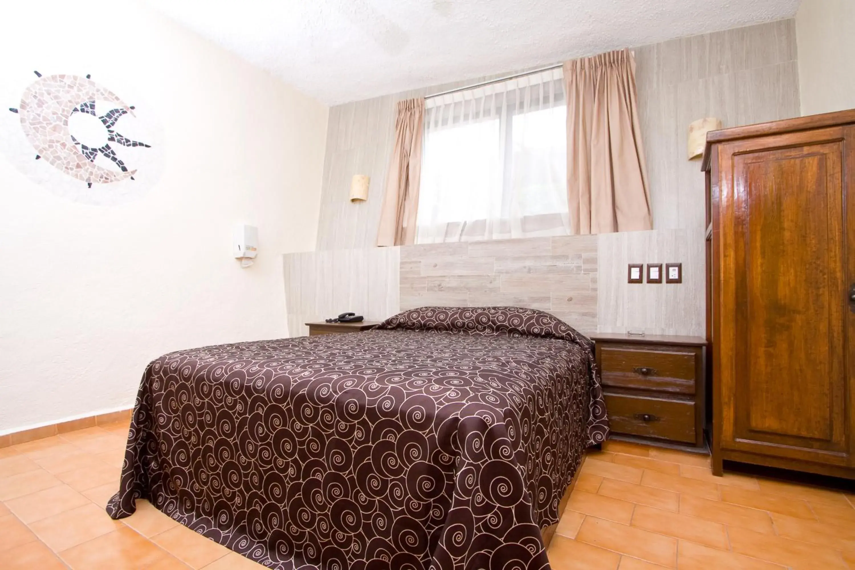 Queen Suite with Pool View in Hotel & Motel Hacienda Jiutepec Queen Suite with Pool View in Hotel & Motel Hacienda Jiutepec