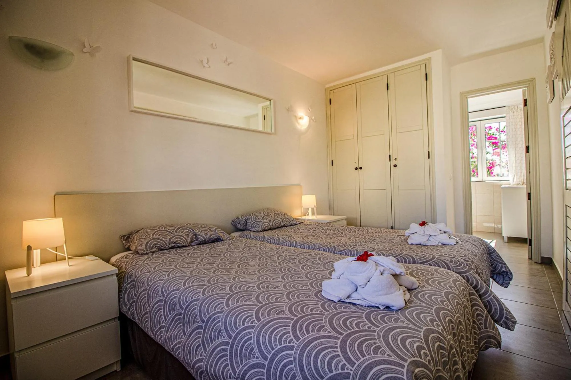 Bedroom, Bed in Old Village & Prestige