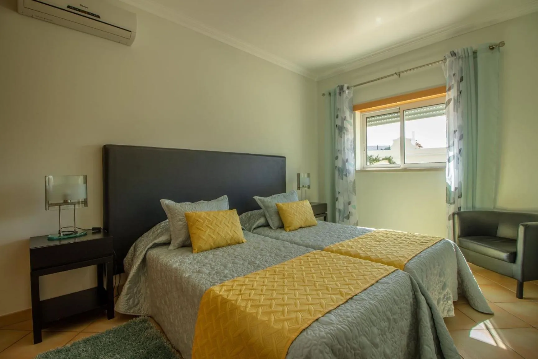 Bedroom, Bed in Old Village & Prestige