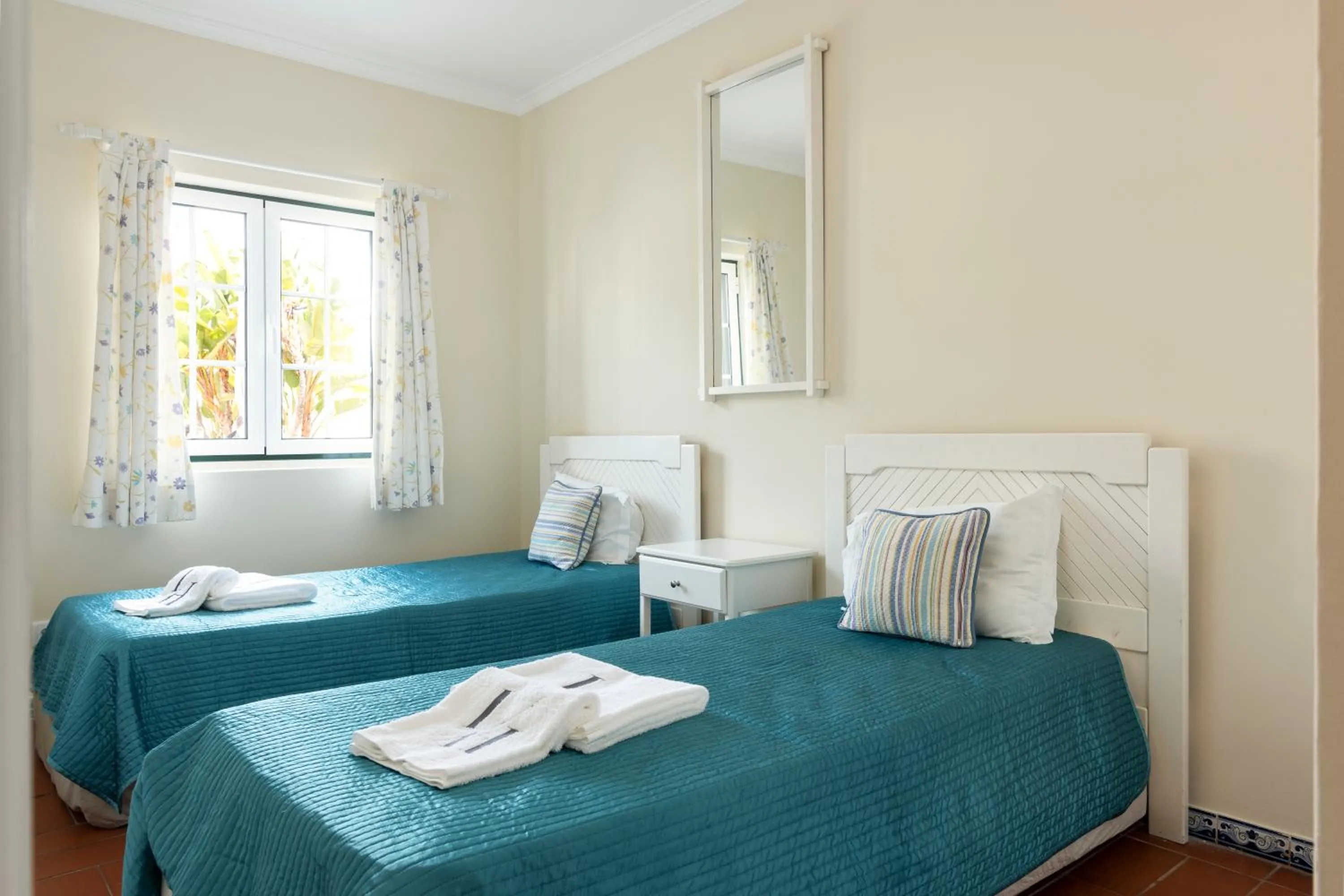 Bedroom, Bed in Old Village & Prestige