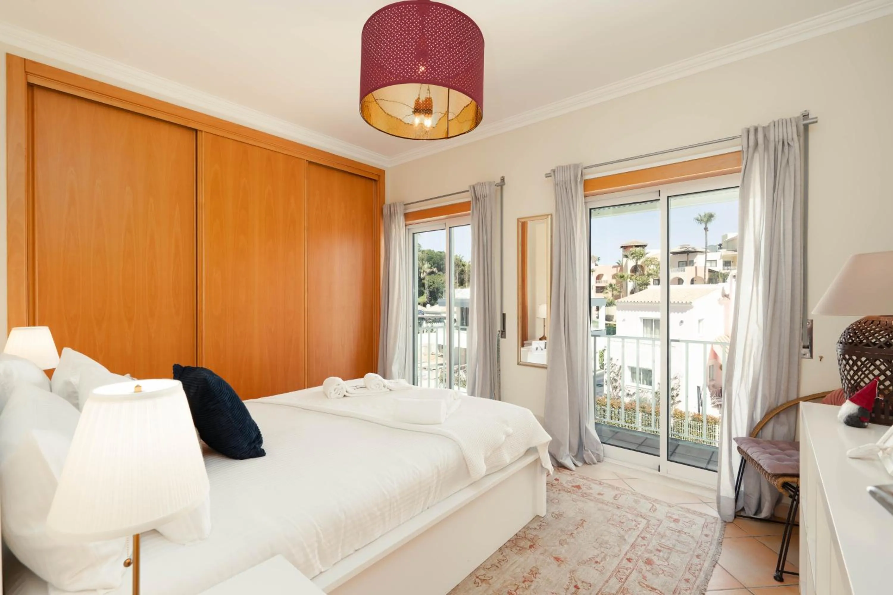 Bedroom, Bed in Old Village & Prestige