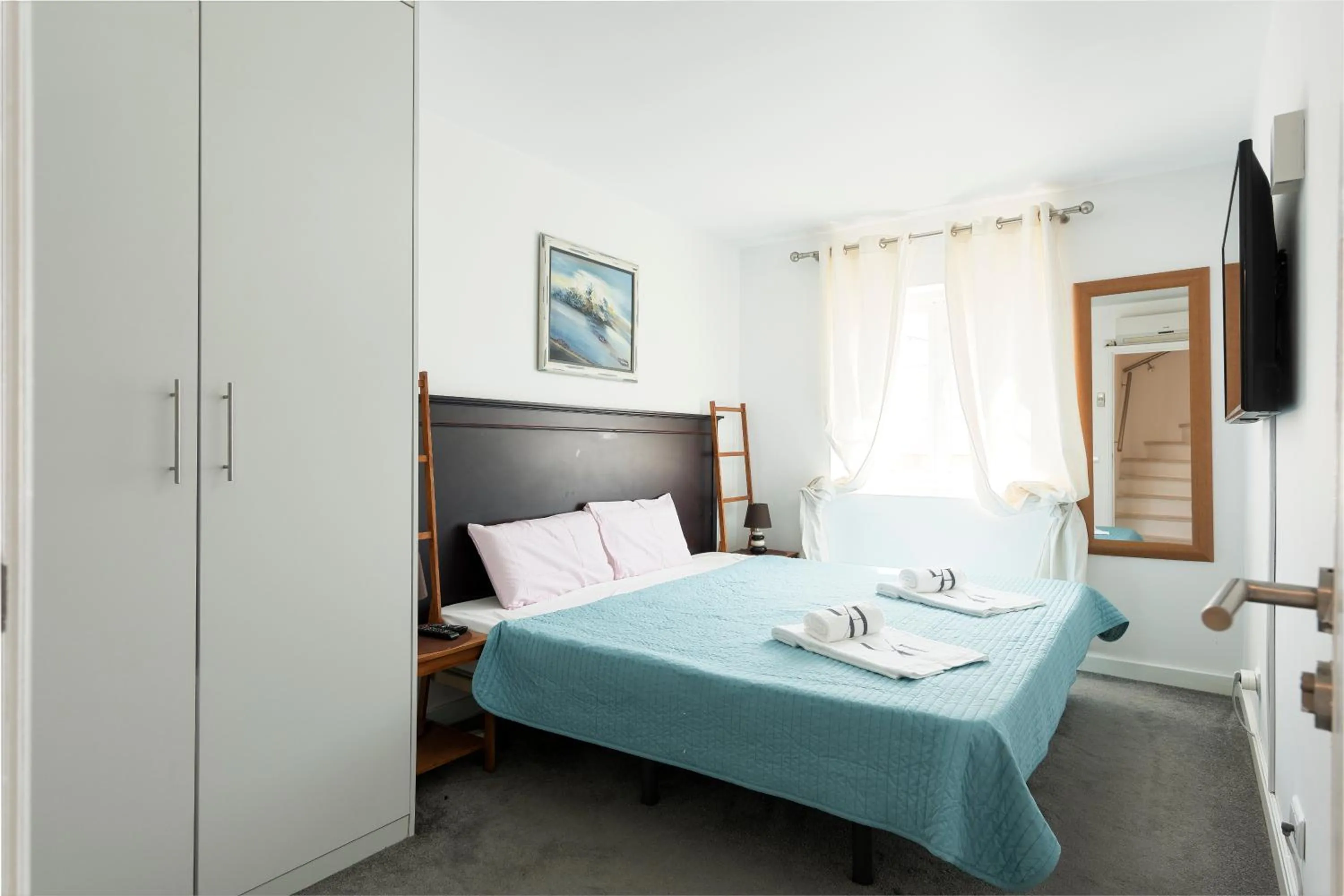 Bedroom, Bed in Old Village & Prestige