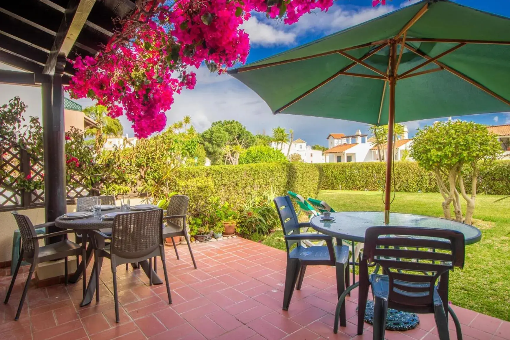 Two-Bedroom Townhouse in Old Village & Prestige Two-Bedroom Townhouse in Old Village & Prestige