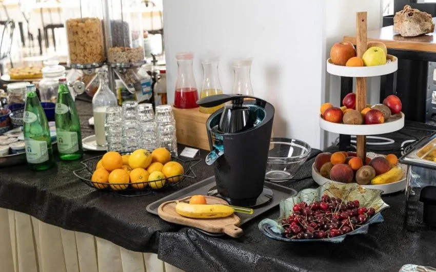 Breakfast in Hotel Continental