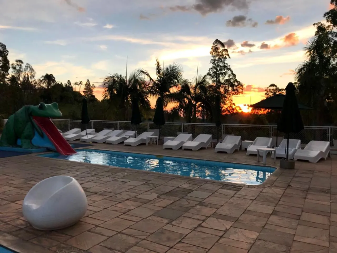 Swimming pool in Hotel Akropolis