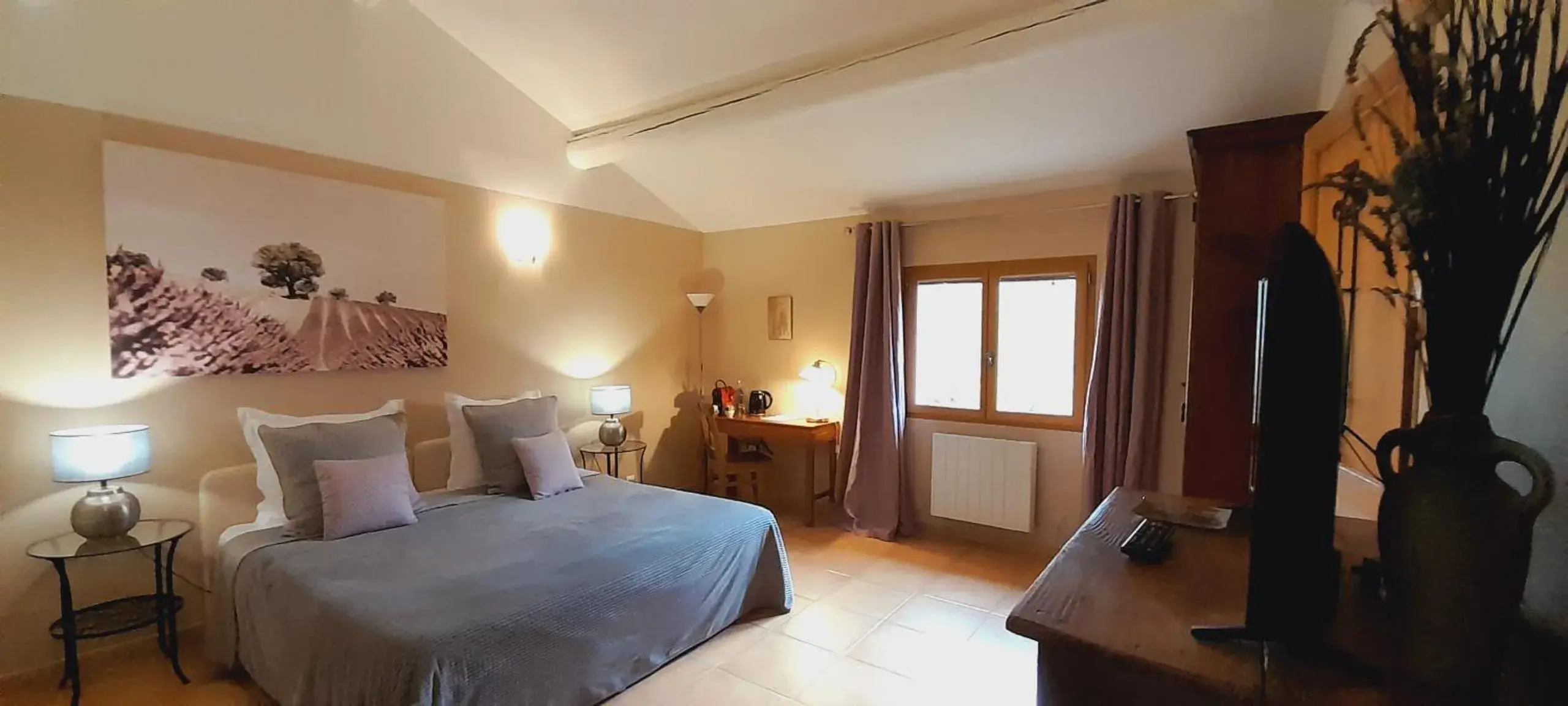 Twin Room - single occupancy in Le Mas des Vergers Twin Room - single occupancy in Le Mas des Vergers