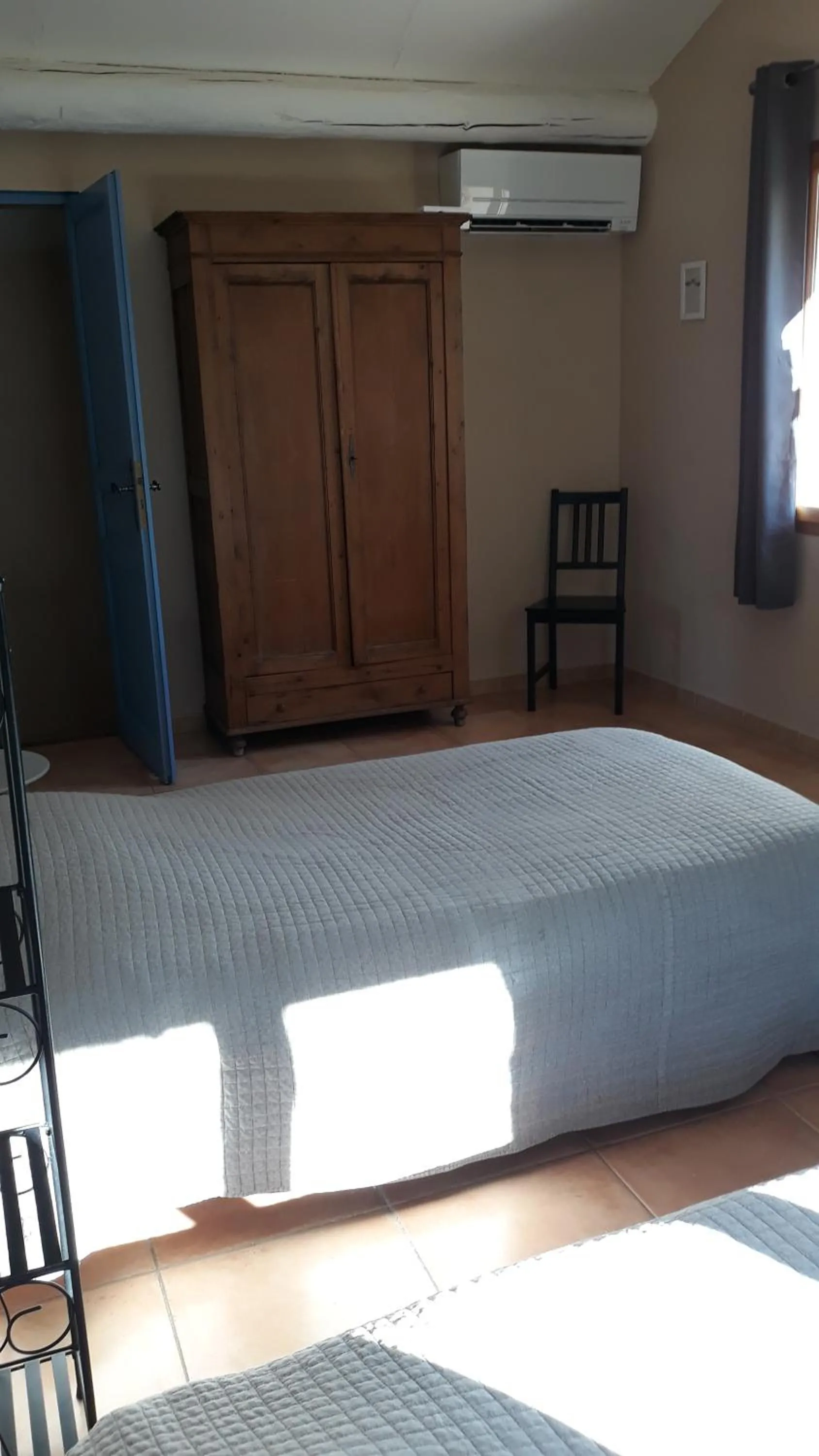 Photo of the whole room, Bed in Le Mas des Vergers