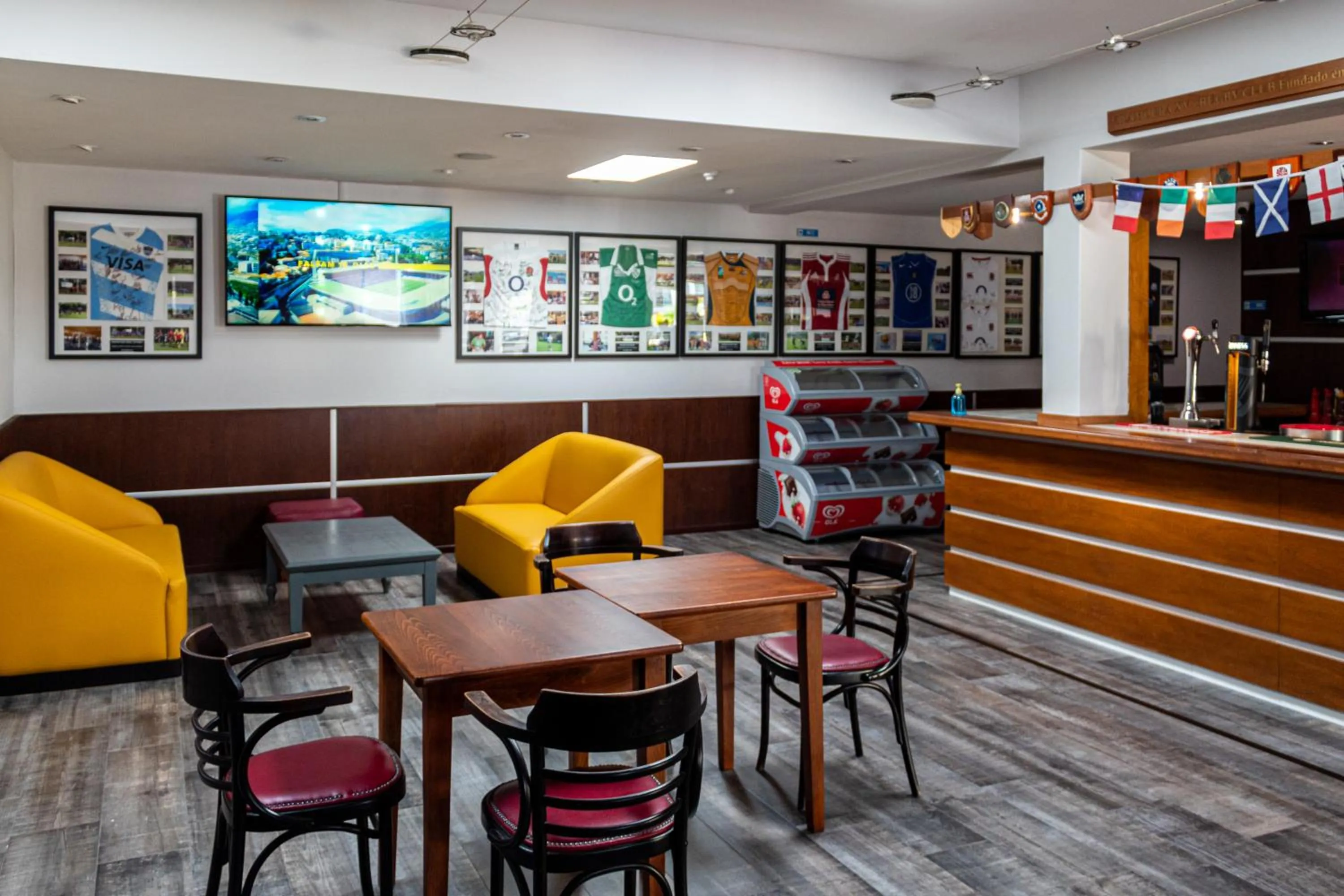 TV and multimedia in Browns Sports Resort