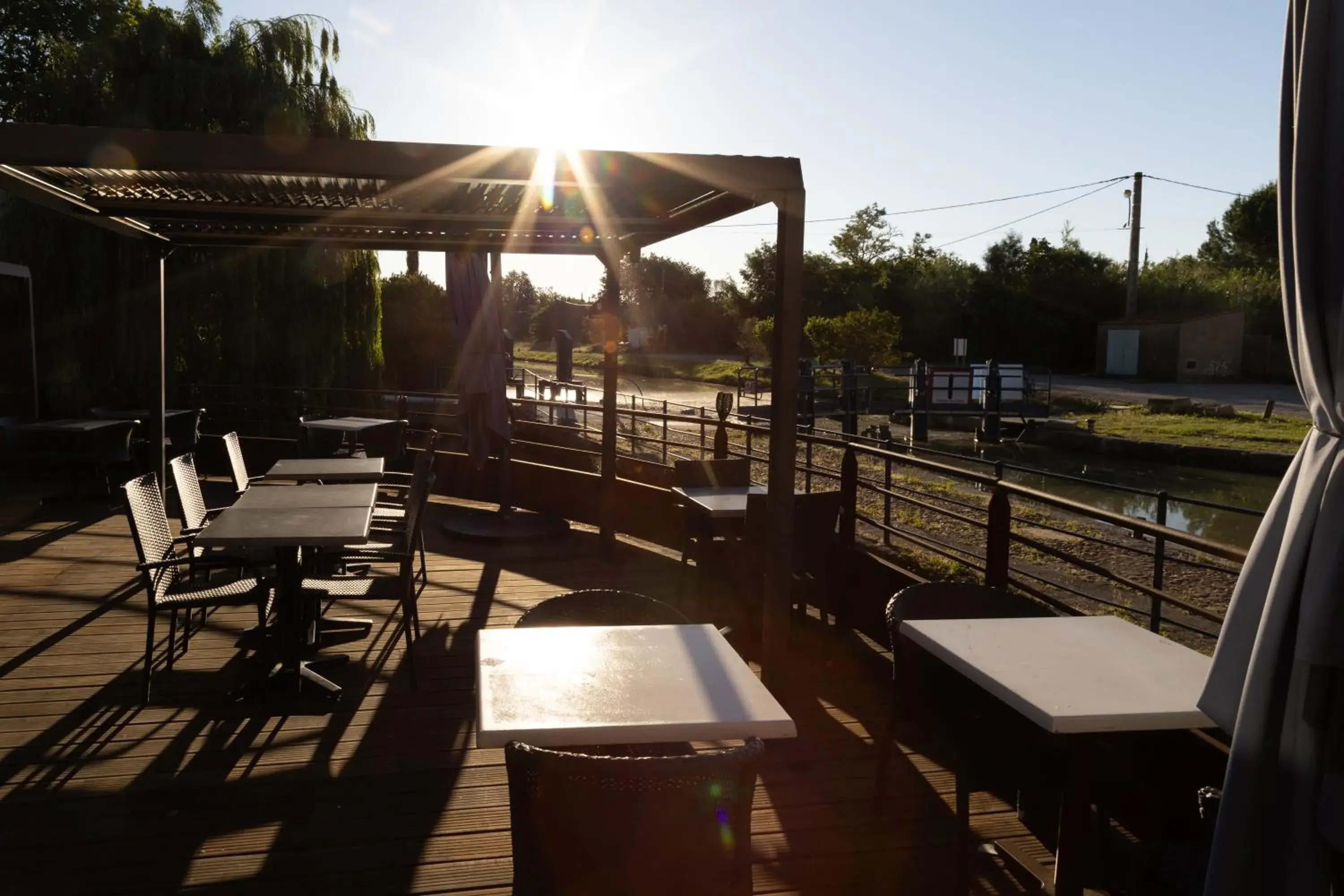 Restaurant/places to eat in Ile du Gua Suites Restaurant/places to eat in Ile du Gua Suites