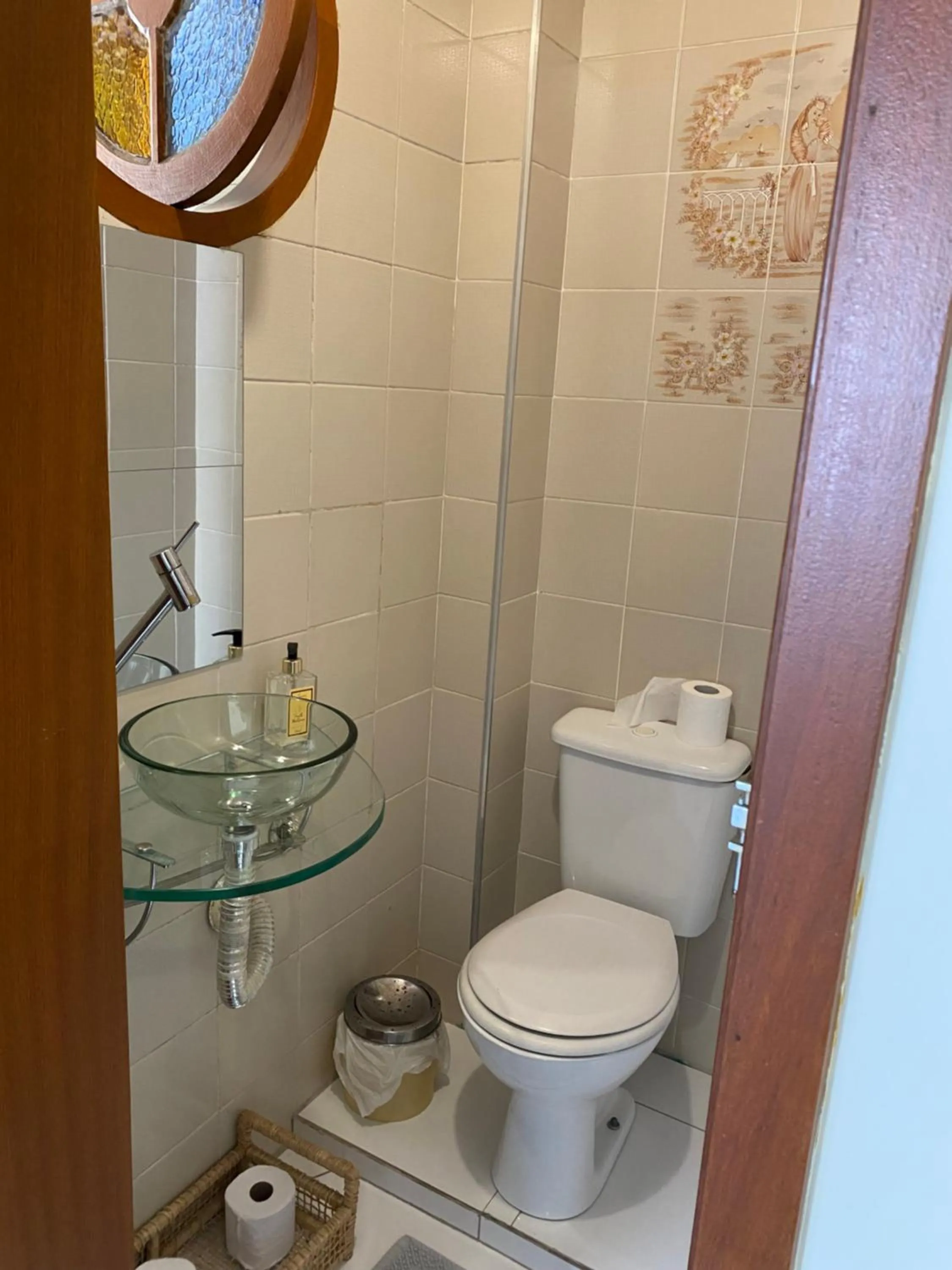 Bathroom in Apto praia do Tombo - Guarujá