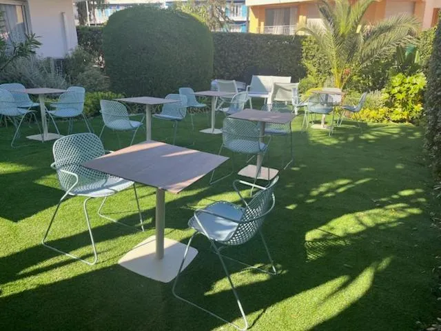 Garden in Résidence Carlton - Rénovée avec Piscine