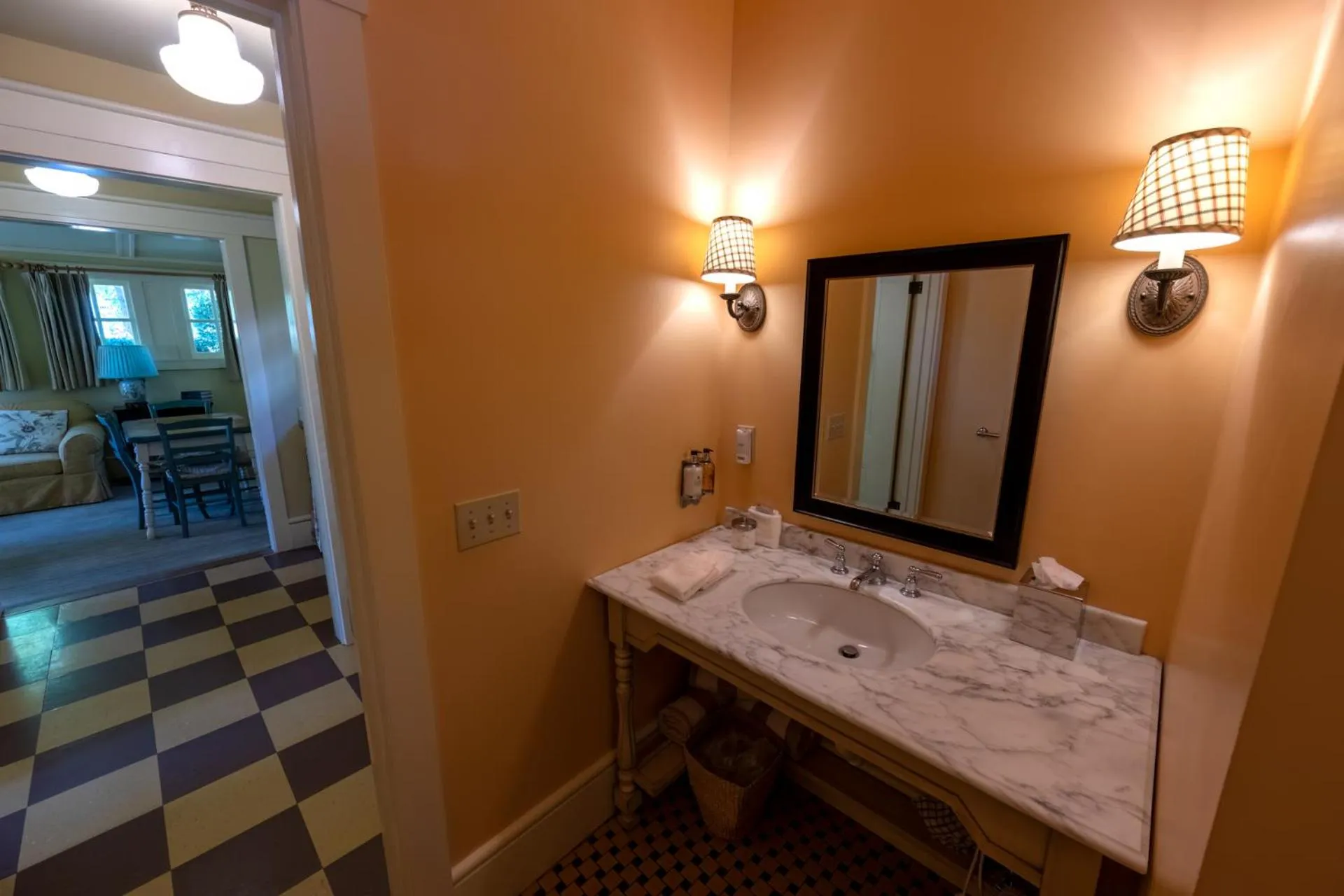 Bathroom in Tallman Hotel