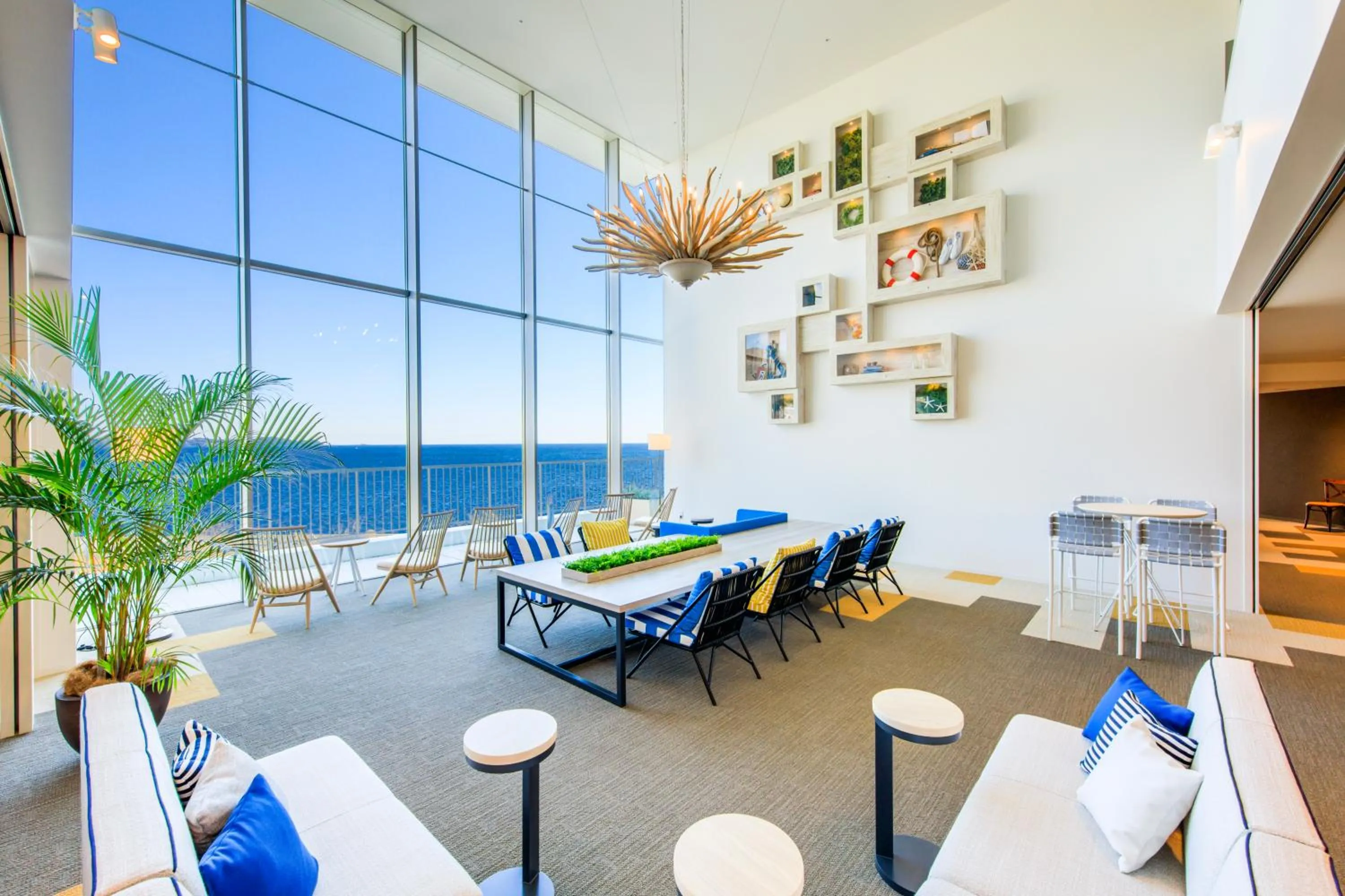 On-site shops in Atami Korakuen Hotel