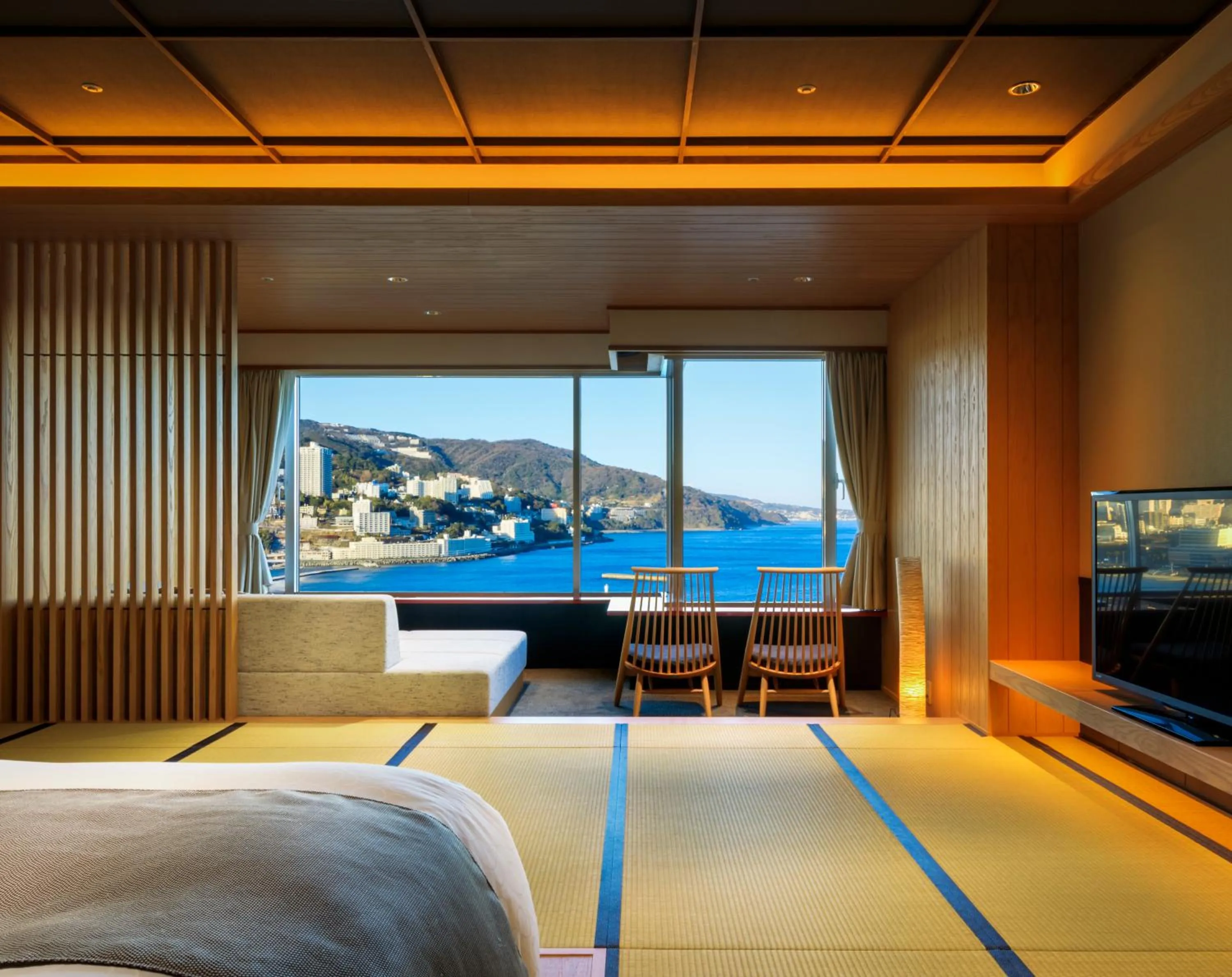Japanese Western Style Room with Ocean View - Breakfast & Dinner Included - Tower Building in Atami Korakuen Hotel
