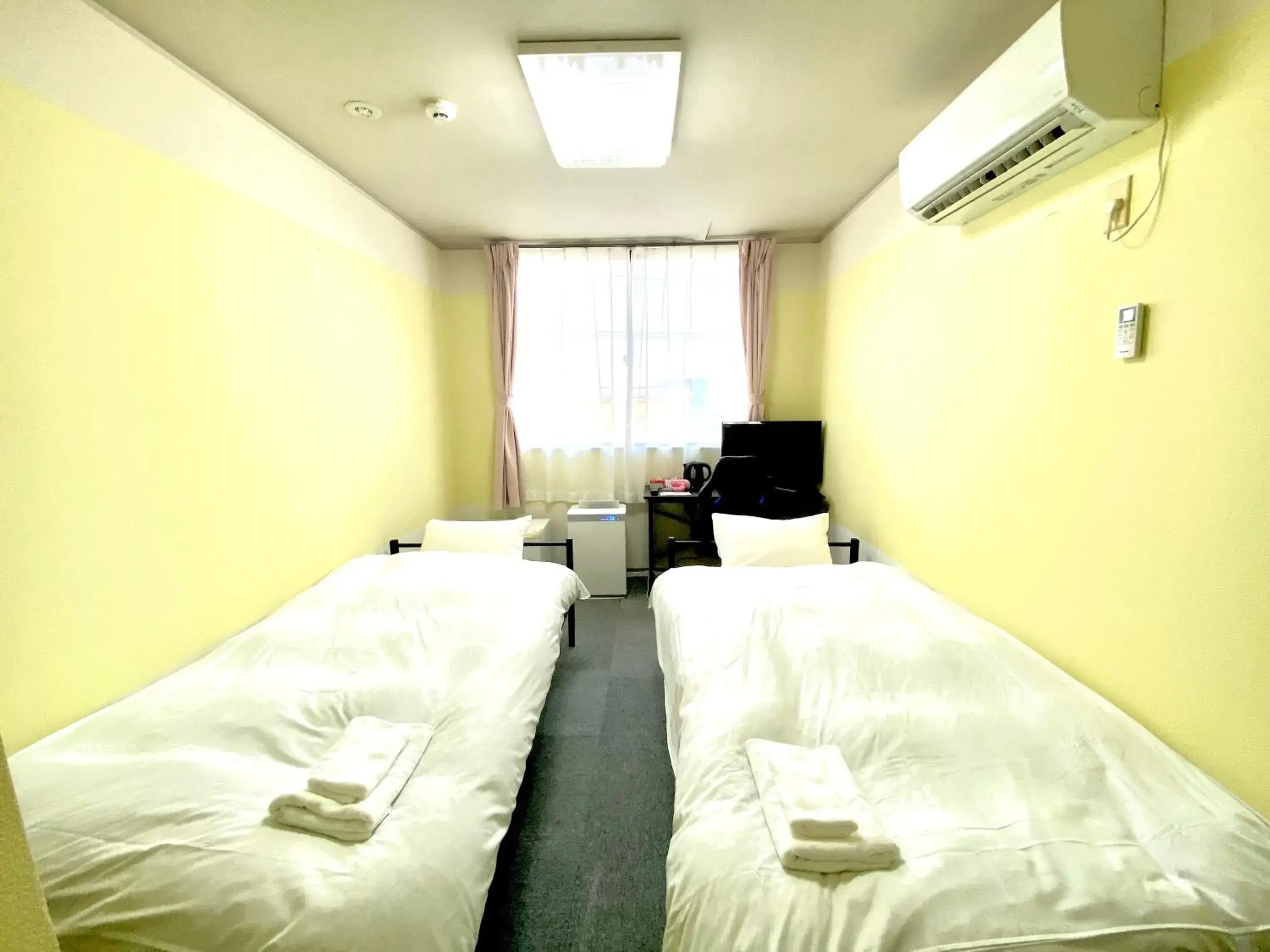 Bed in HendaKara Hotel Bed in HendaKara Hotel