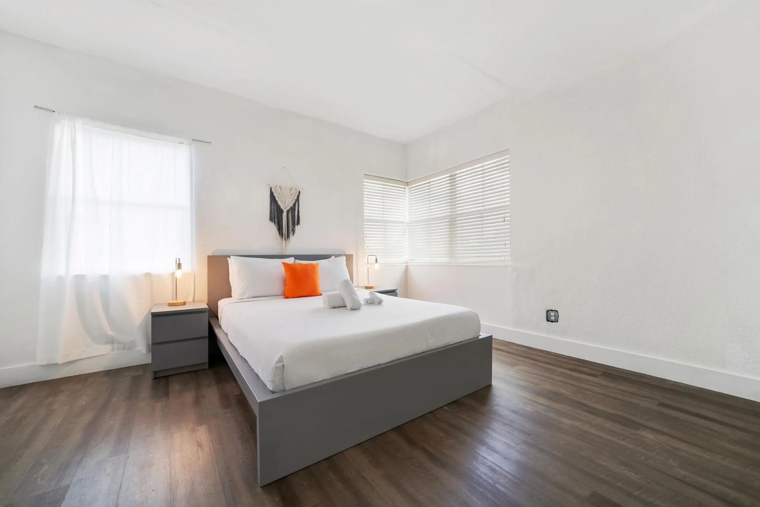 Bed in Treehouse Studio Hotel