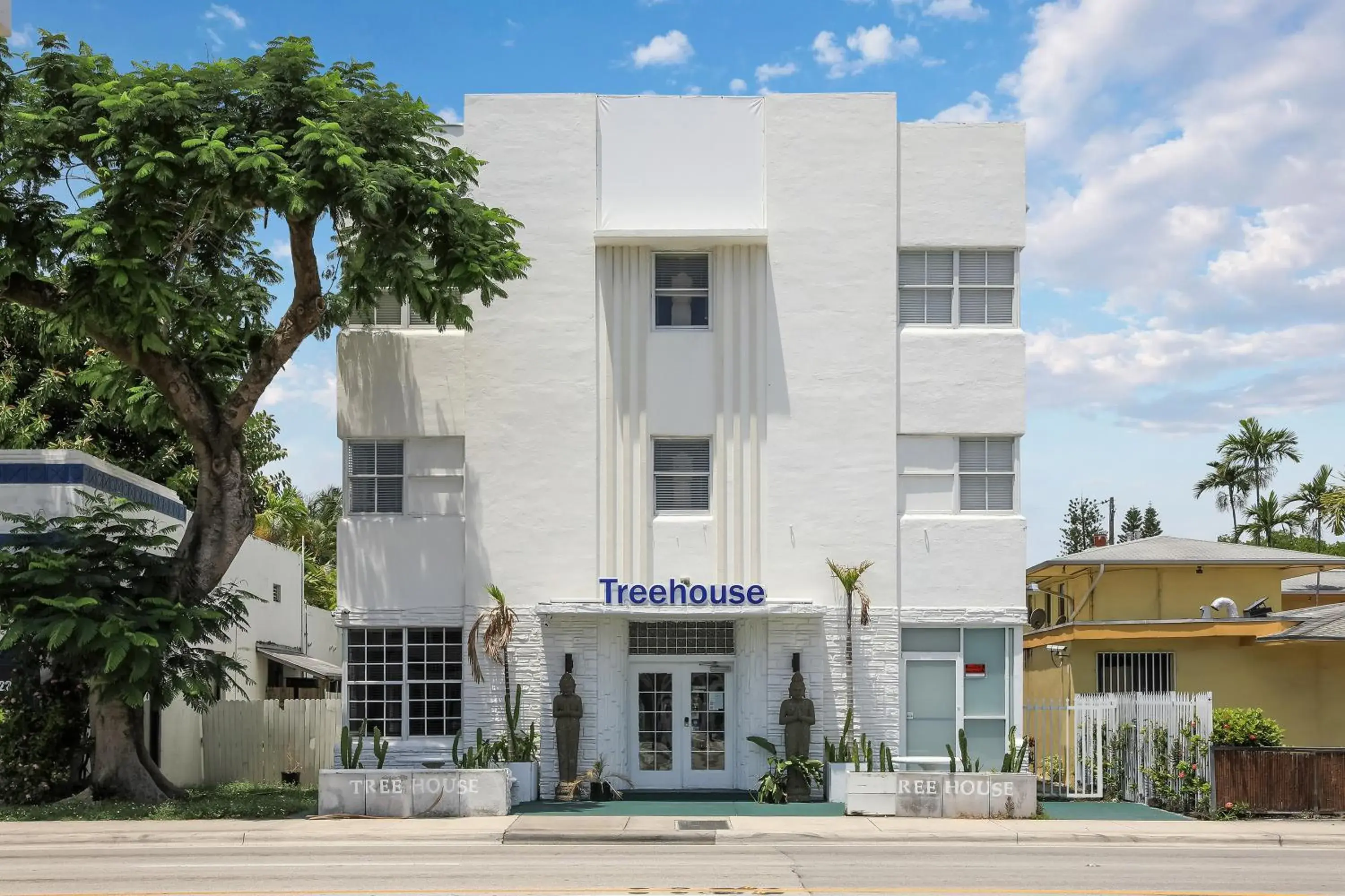 Treehouse Studio Hotel Treehouse Studio Hotel