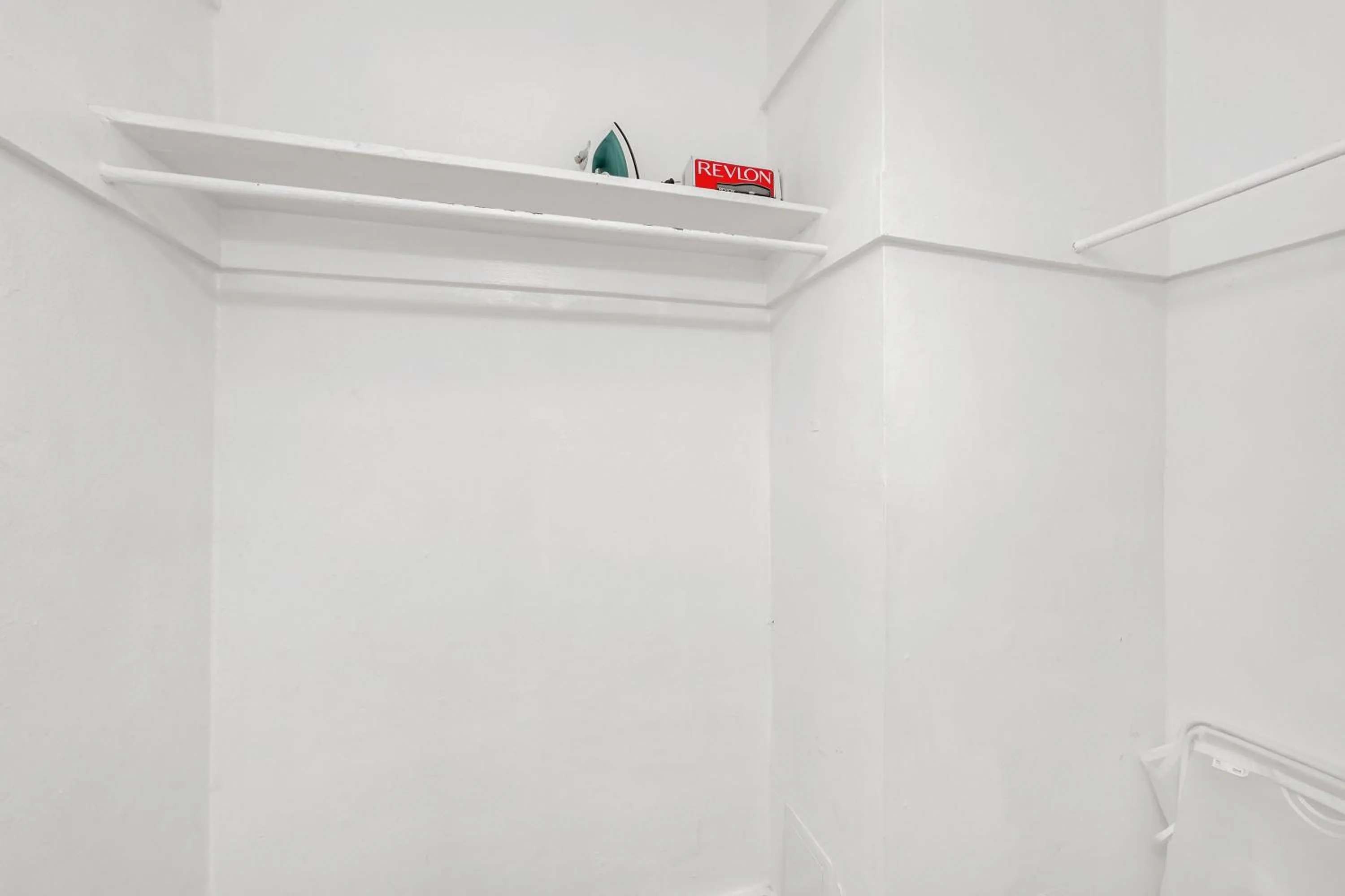 wardrobe in Treehouse Studio Hotel