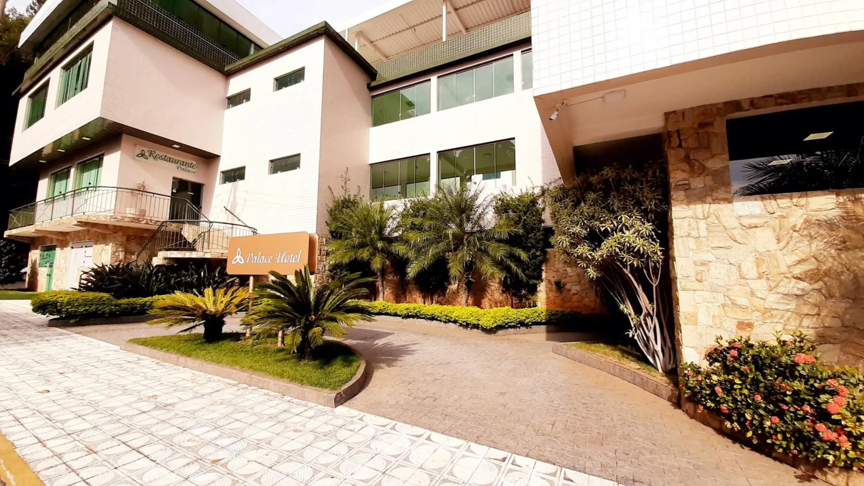 Facade/entrance in Serra Negra Palace Hotel Facade/entrance in Serra Negra Palace Hotel
