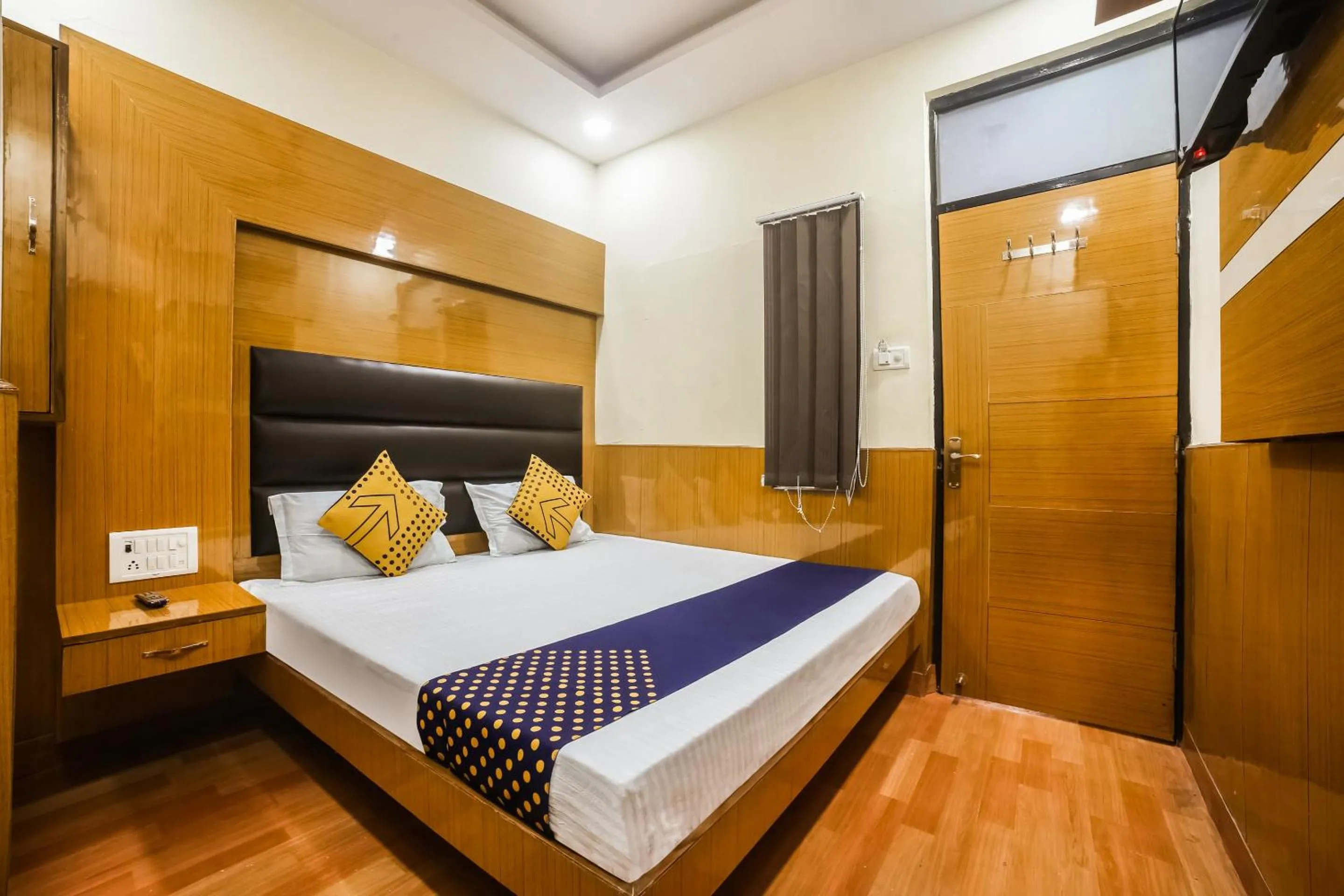 Bedroom, Bed in Hotel Silver Palace