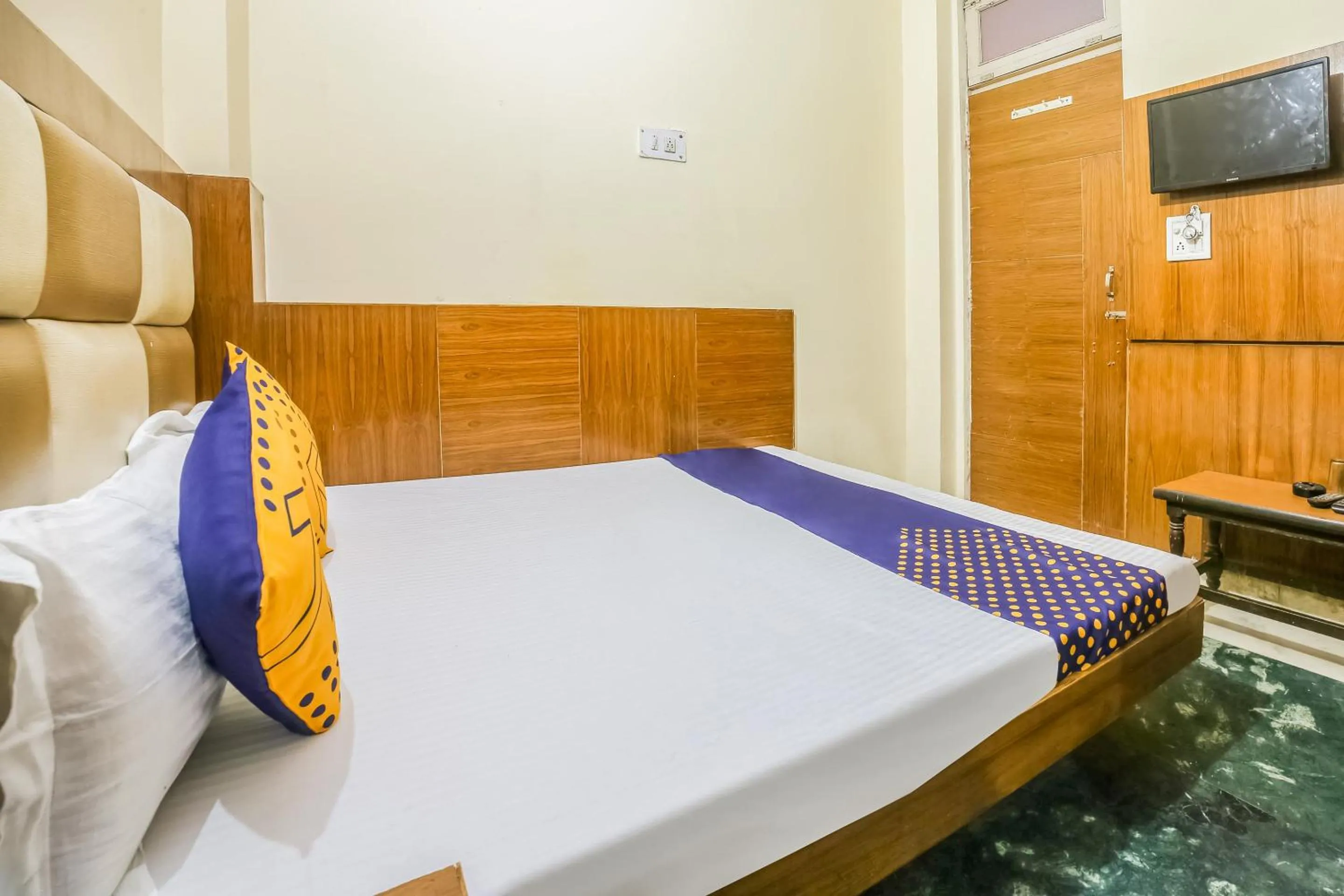 Bedroom, Bed in Hotel Silver Palace