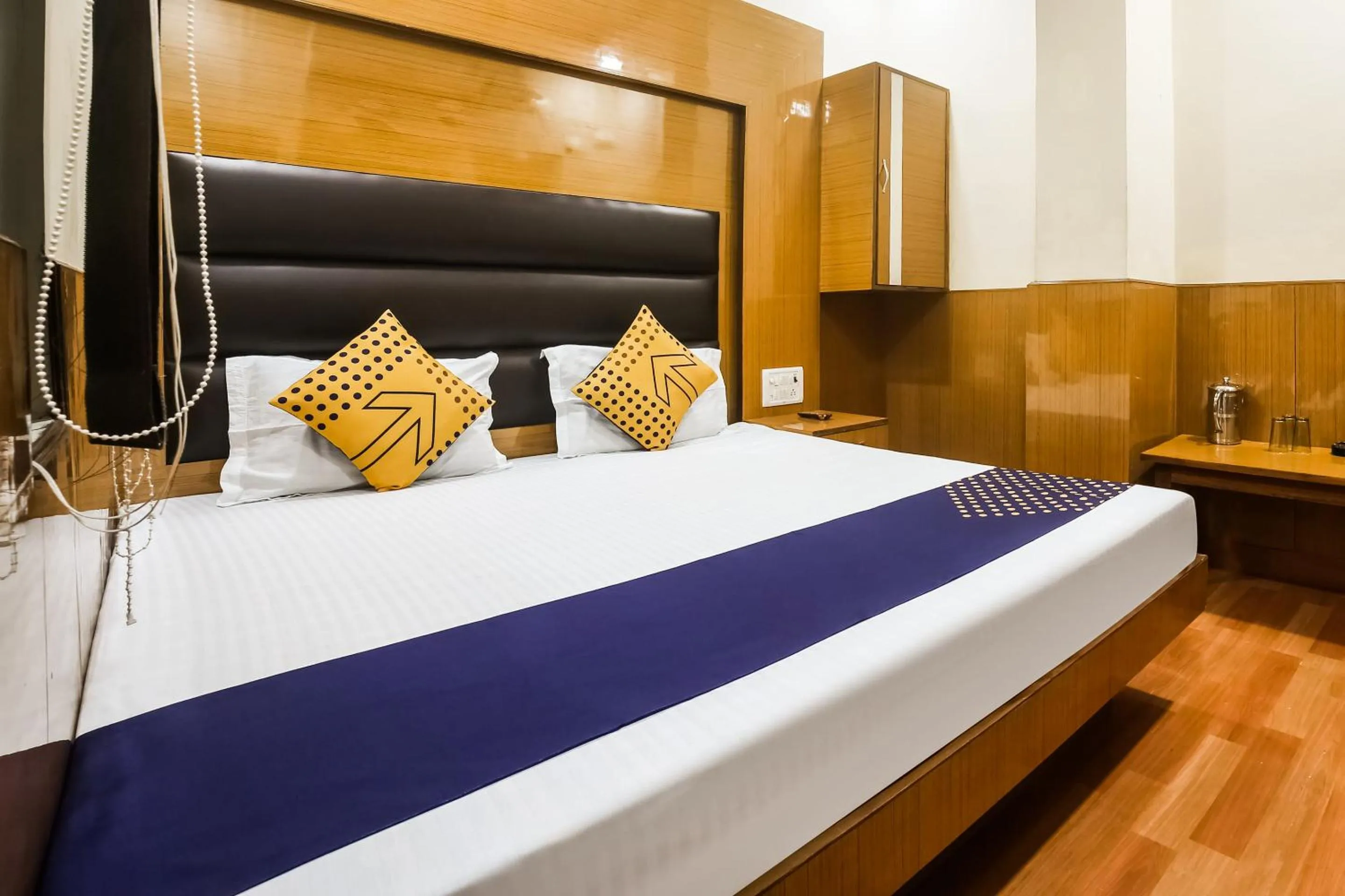 Bedroom, Bed in Hotel Silver Palace